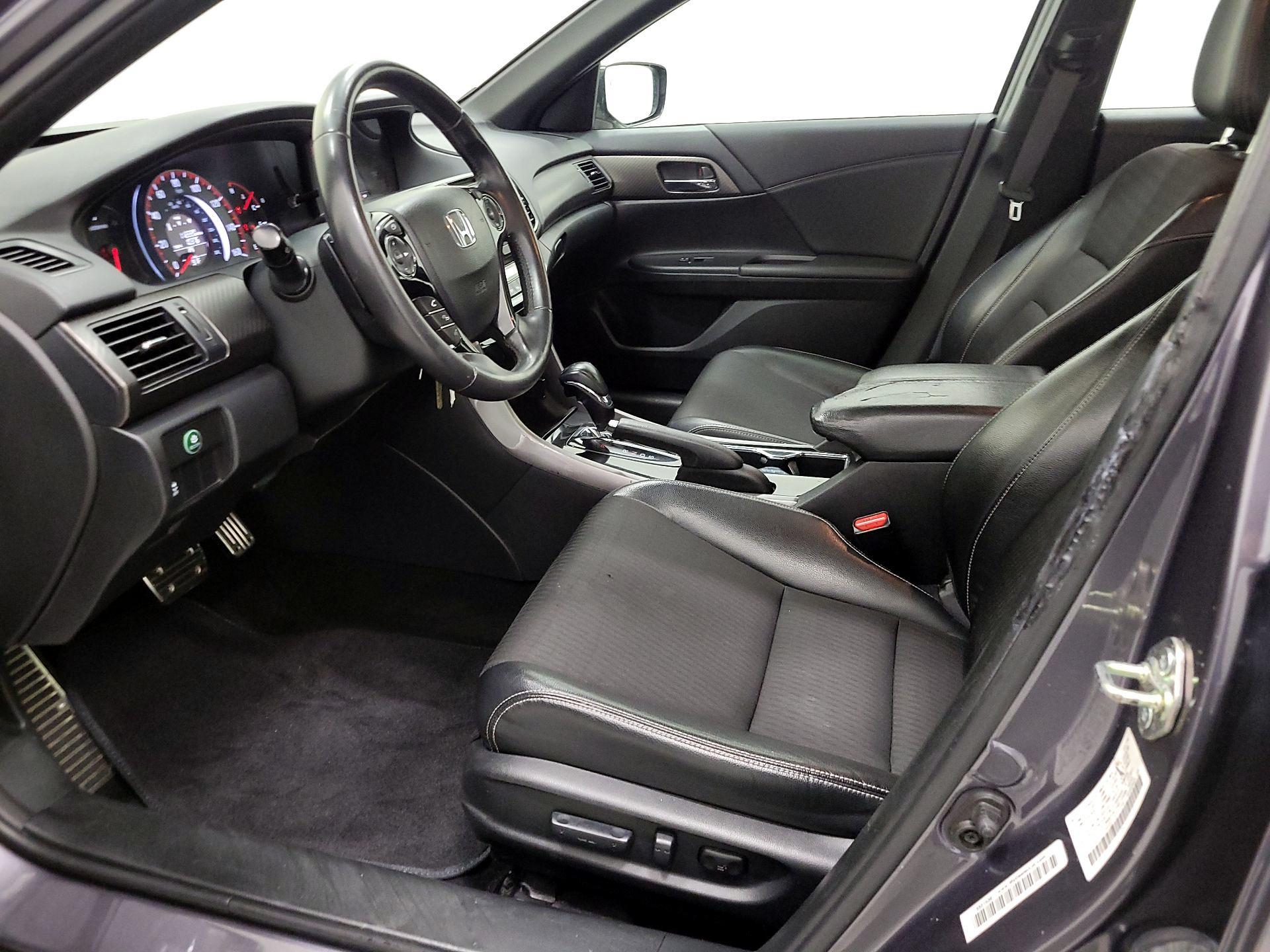 Thumbnail: 2017 Honda Accord - 11