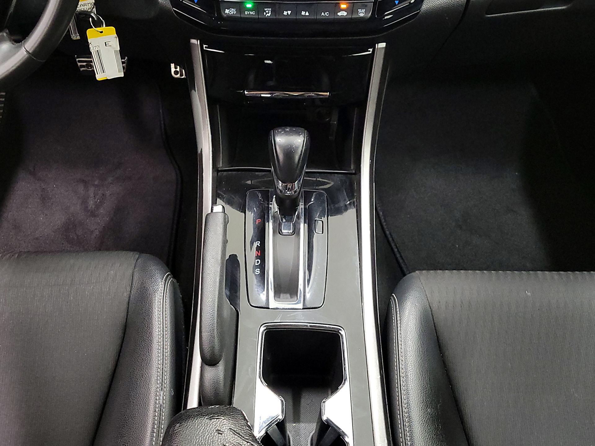 Thumbnail: 2017 Honda Accord - 17