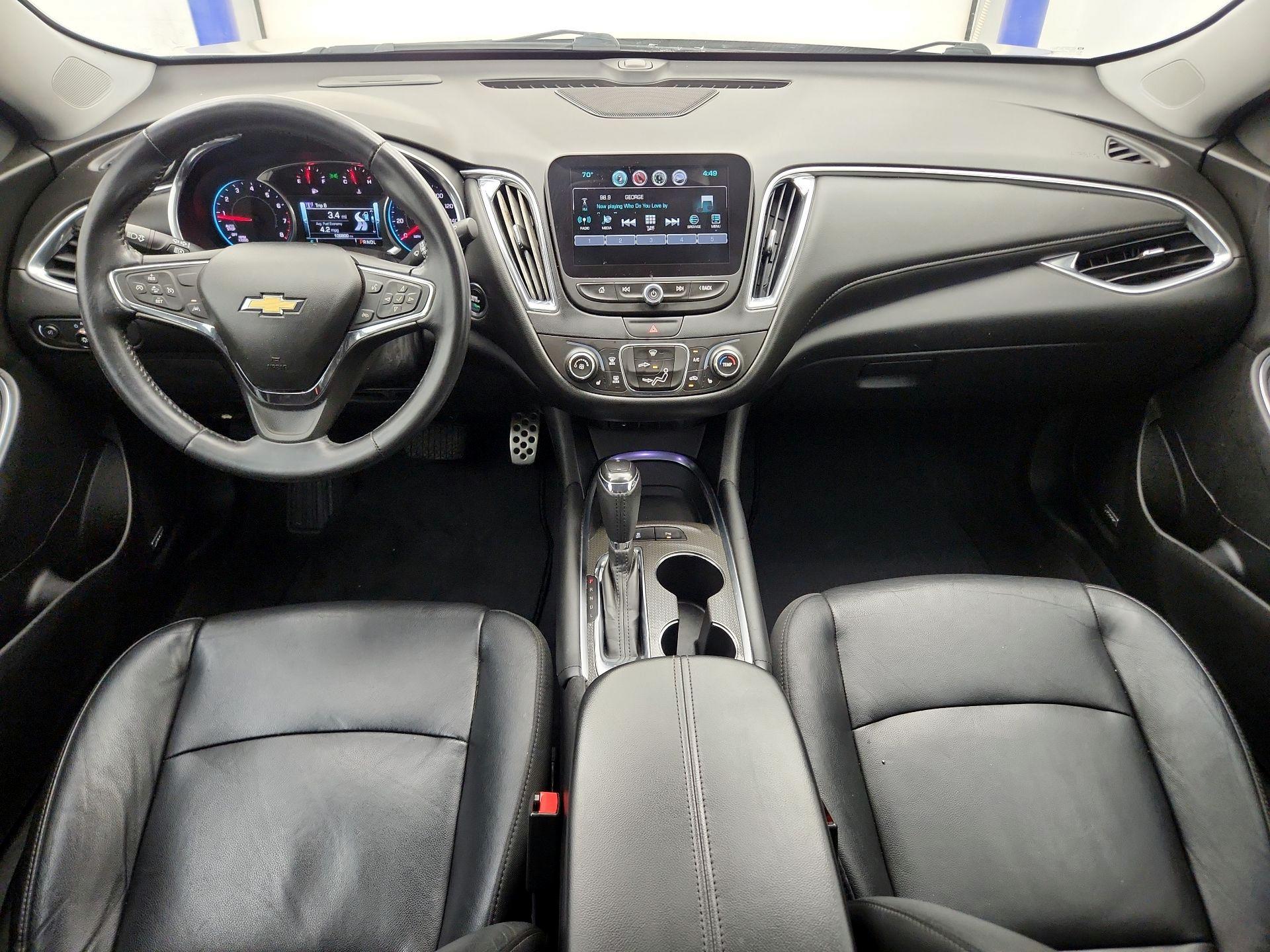 Thumbnail: 2016 Chevrolet Malibu - 9