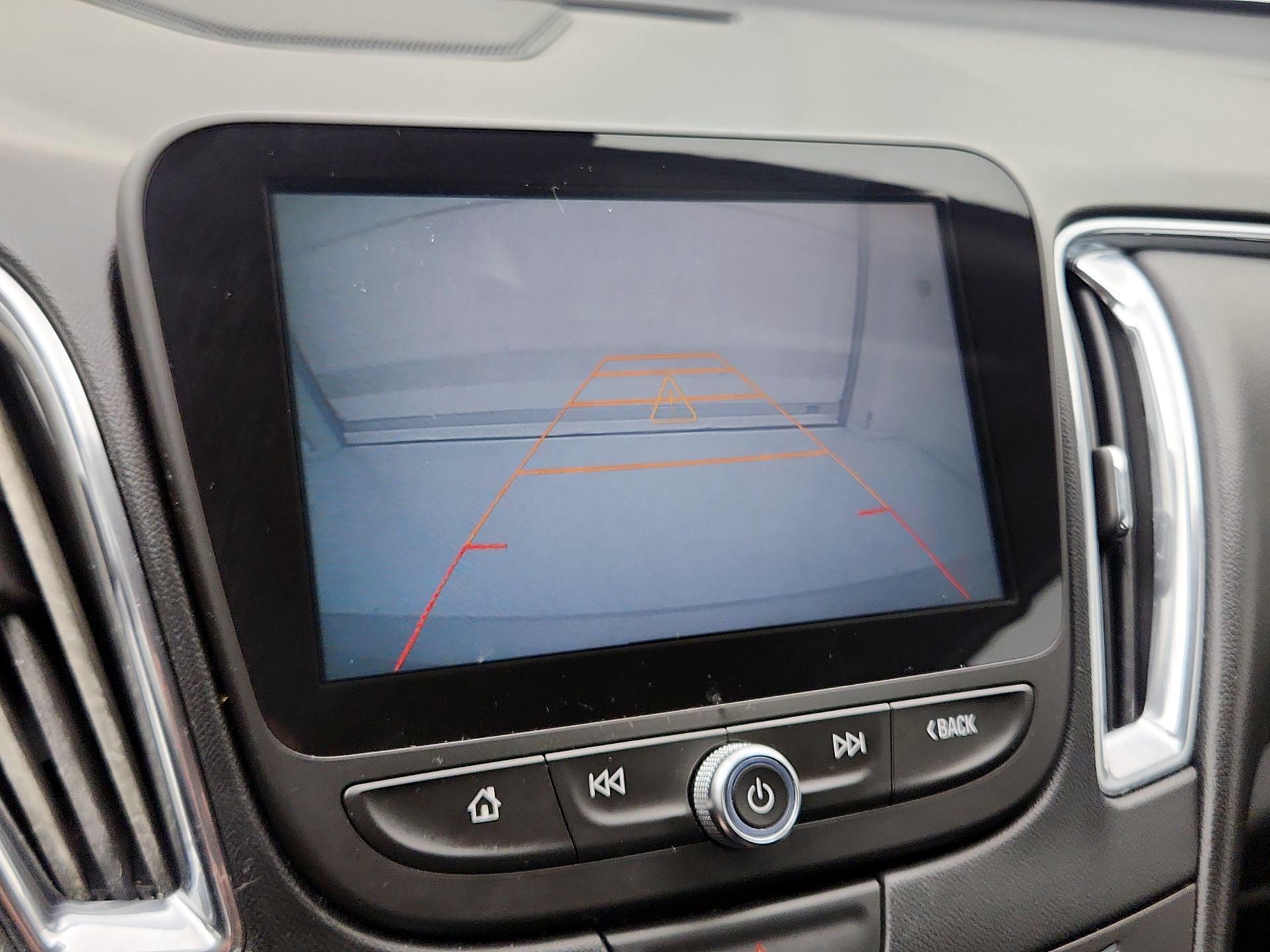 Thumbnail: 2016 Chevrolet Malibu - 15