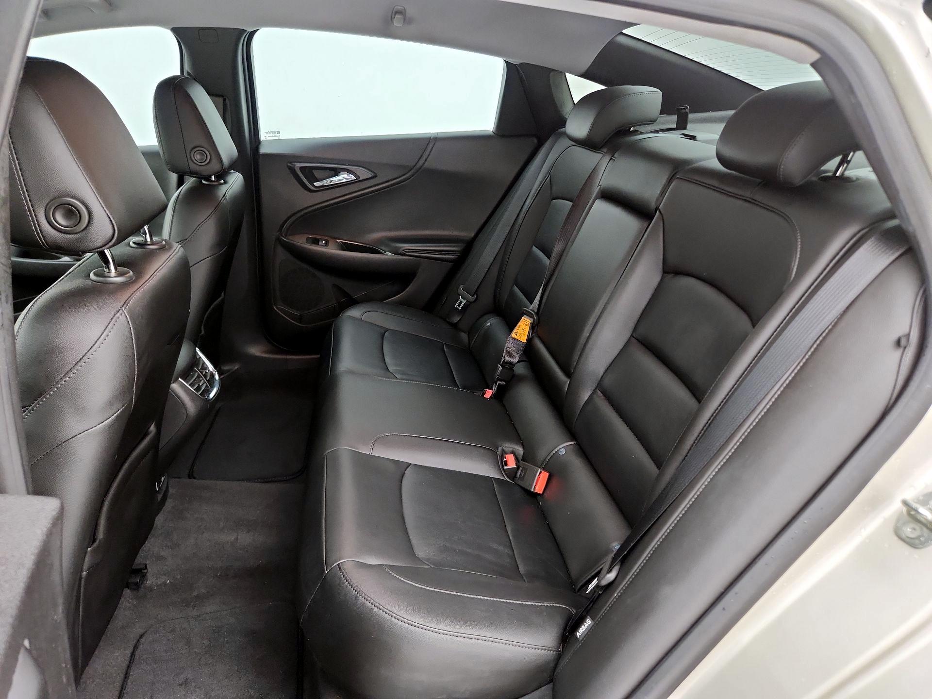 Thumbnail: 2016 Chevrolet Malibu - 20