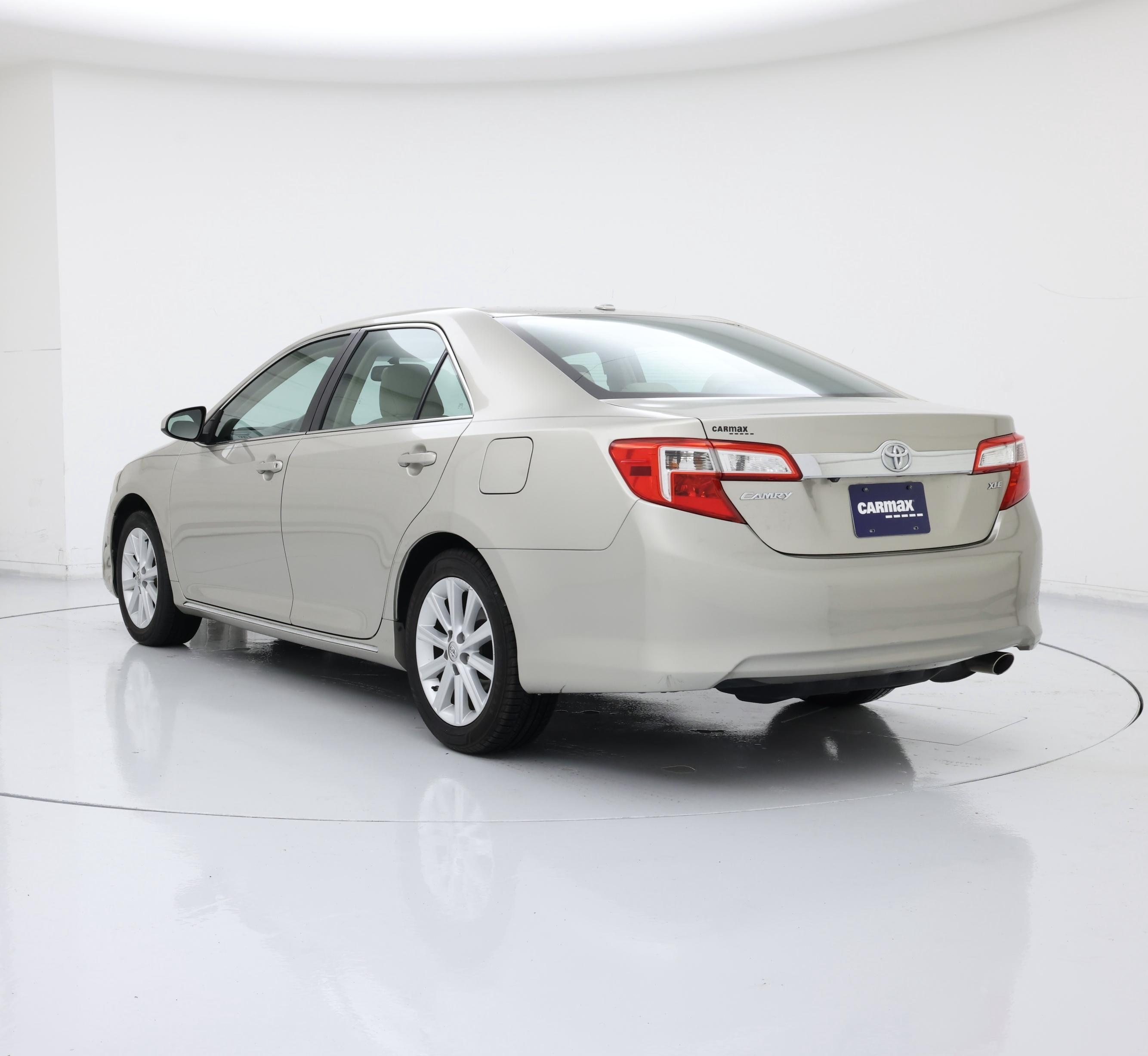 Thumbnail: 2014 Toyota Camry - 2