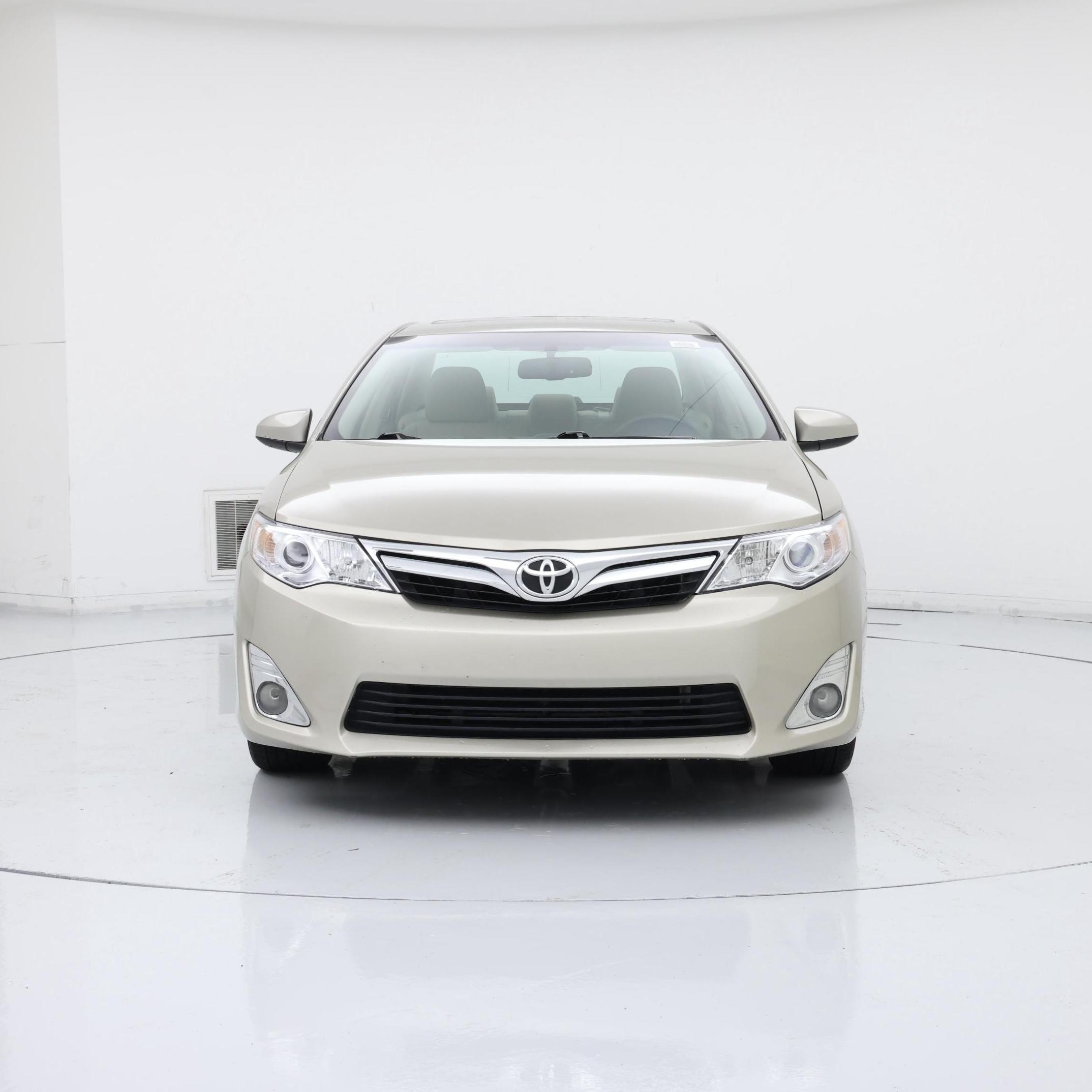 Thumbnail: 2014 Toyota Camry - 5