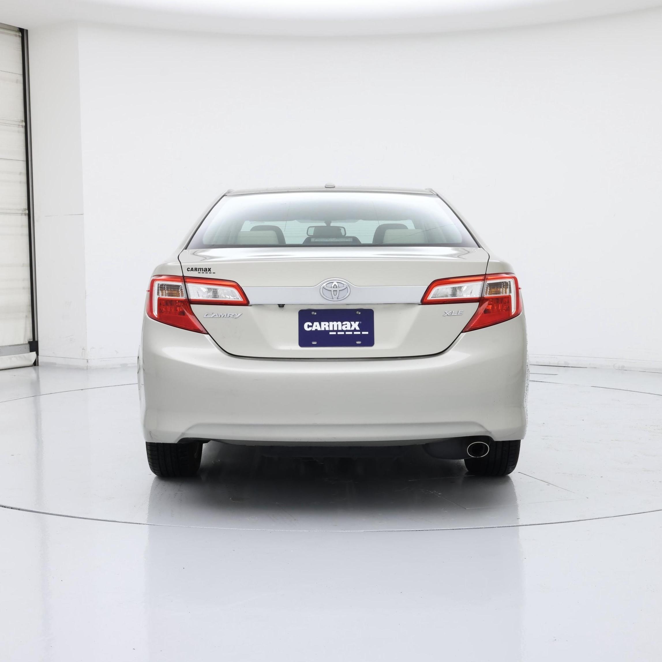 Thumbnail: 2014 Toyota Camry - 6