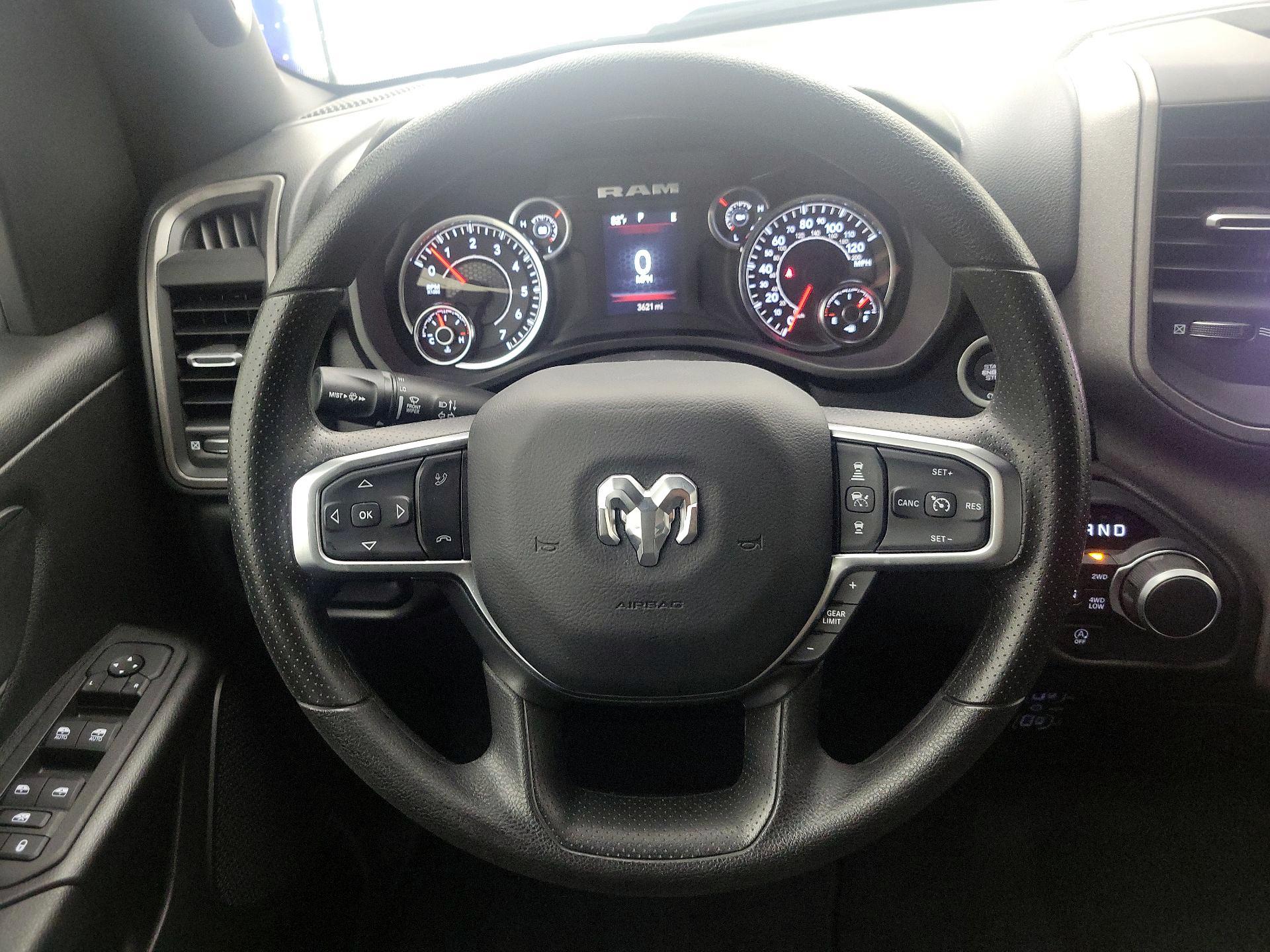 Thumbnail: 2025 RAM 1500 - 10