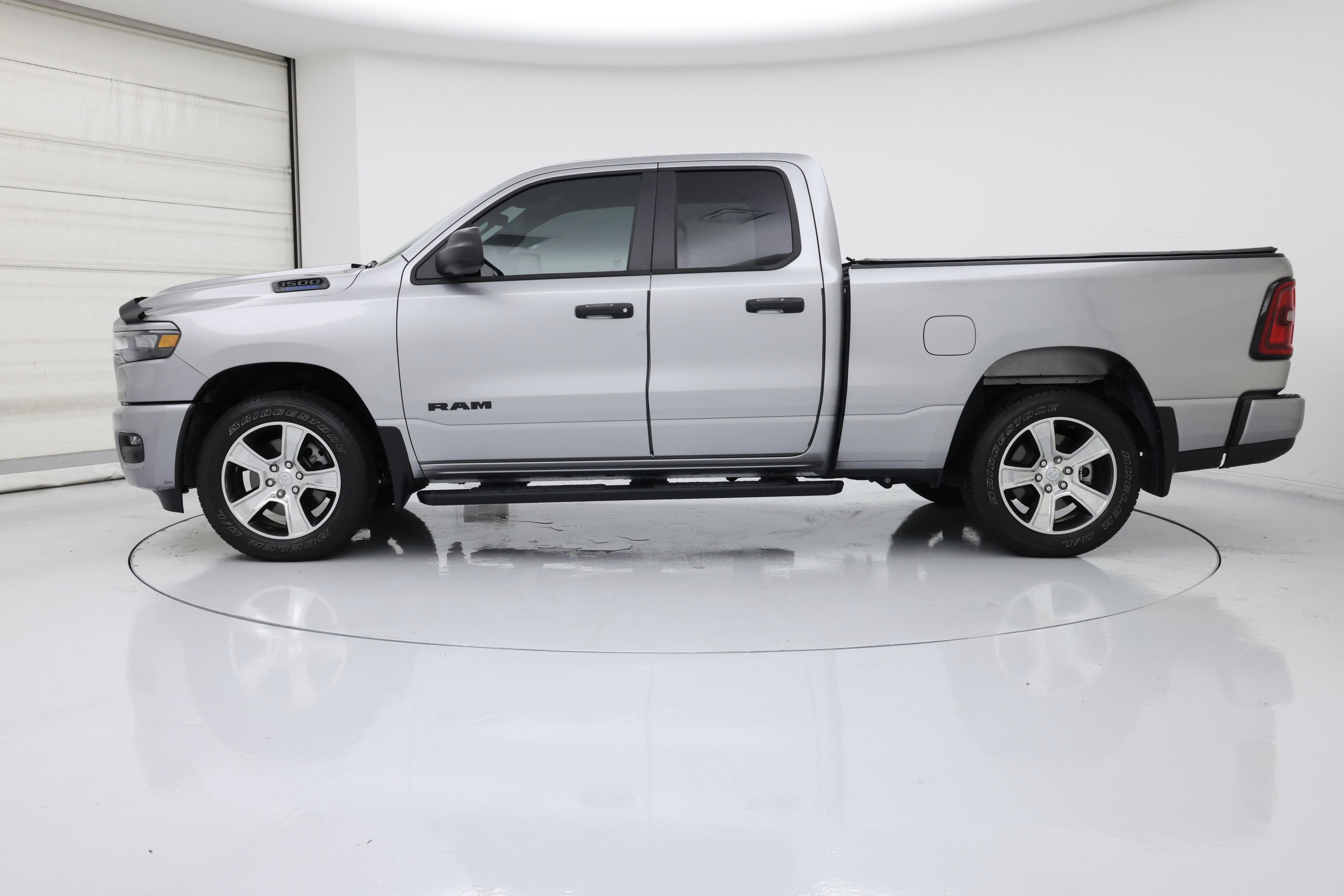 Thumbnail: 2025 RAM 1500 - 3