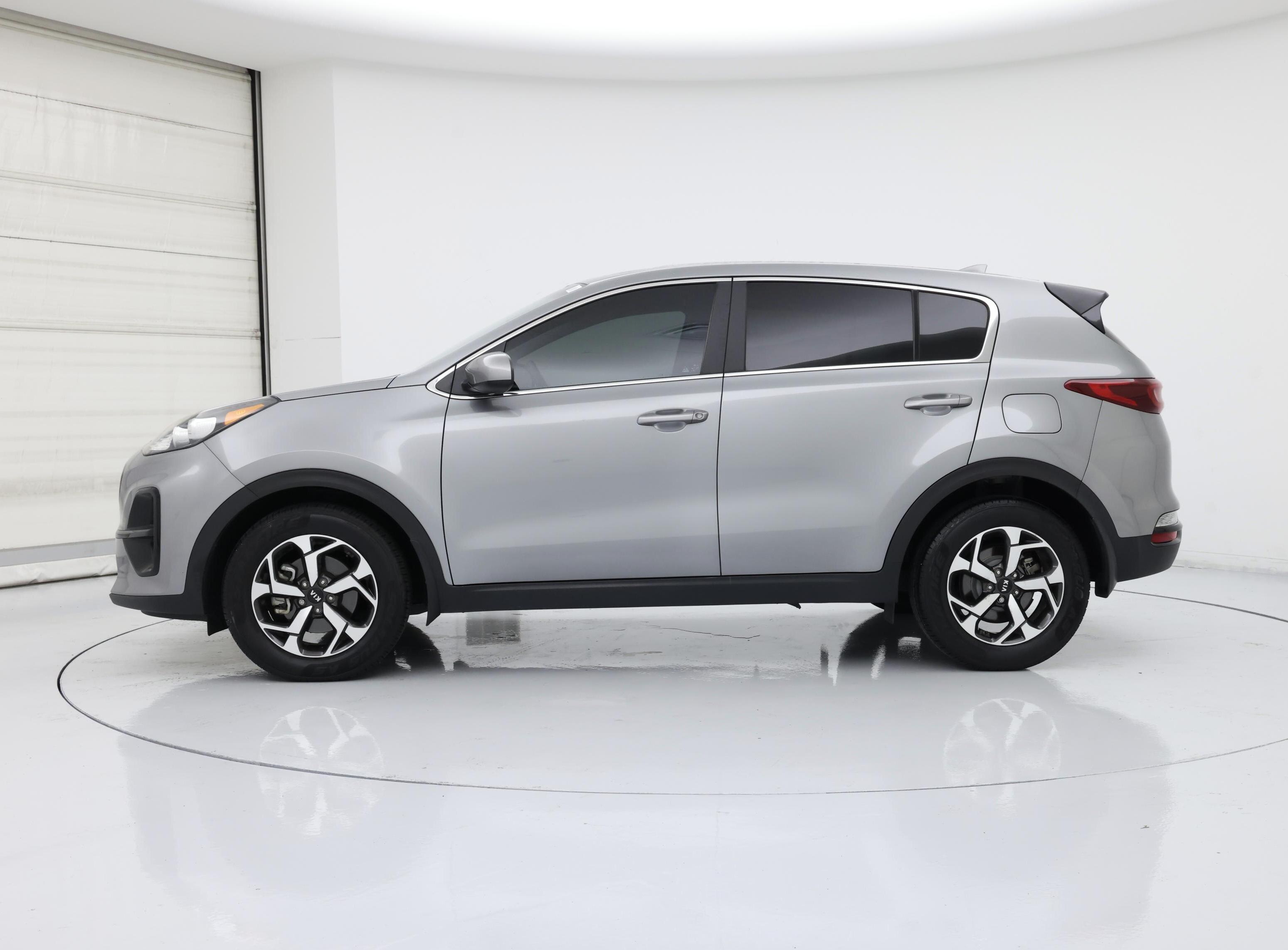 Thumbnail: 2022 Kia Sportage - 3