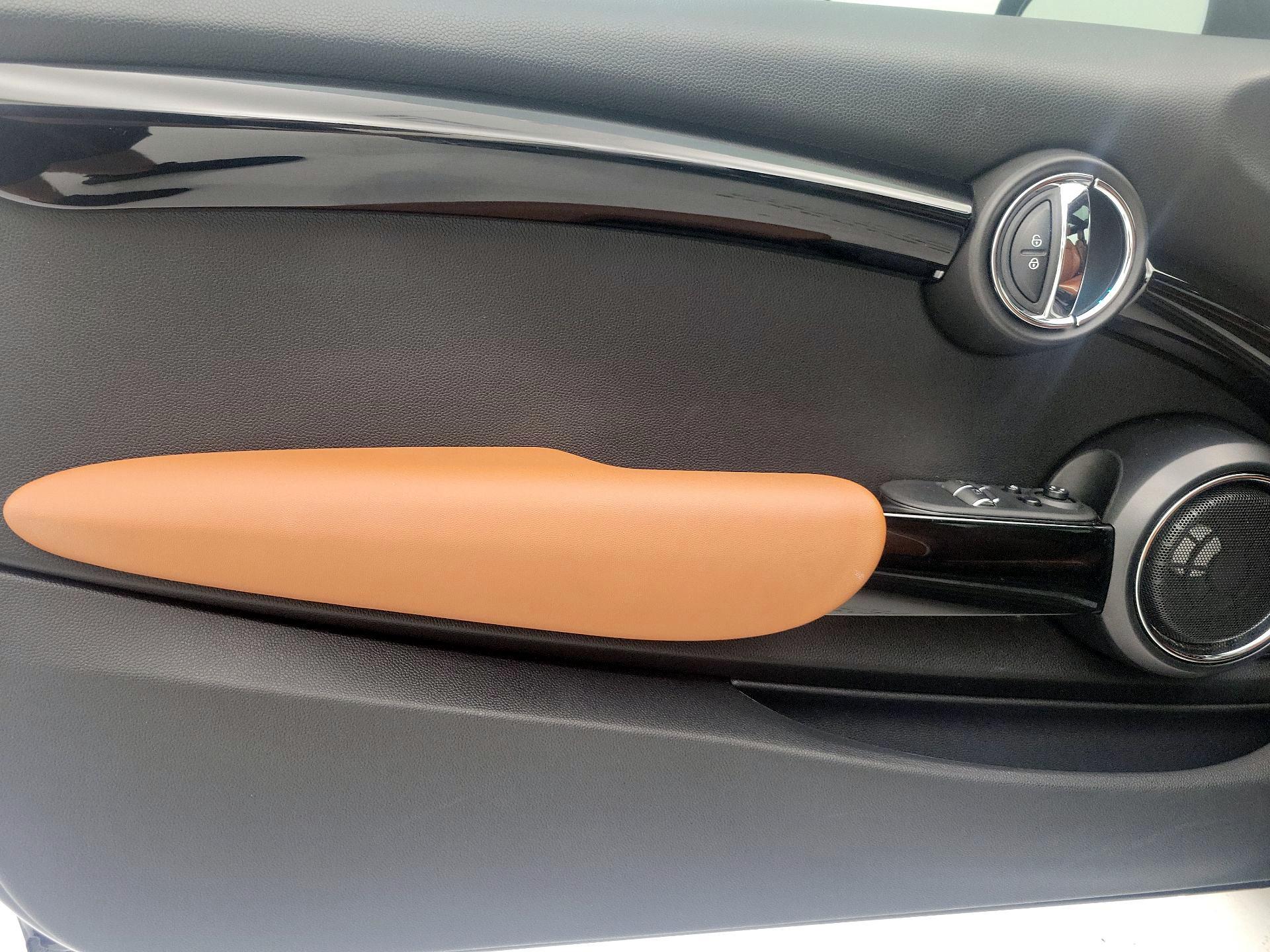 Thumbnail: 2020 MINI Cooper Hardtop - 12