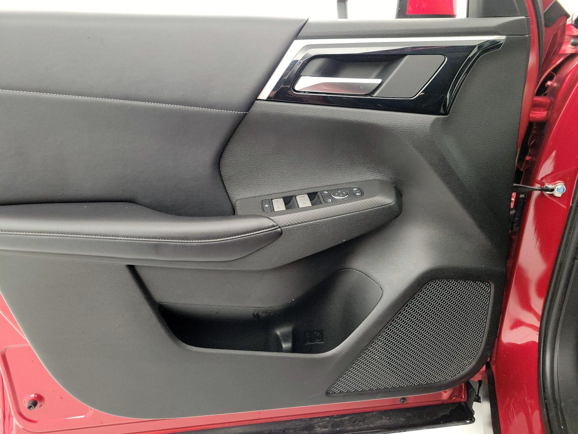 Thumbnail: 2022 Mitsubishi Outlander - 12