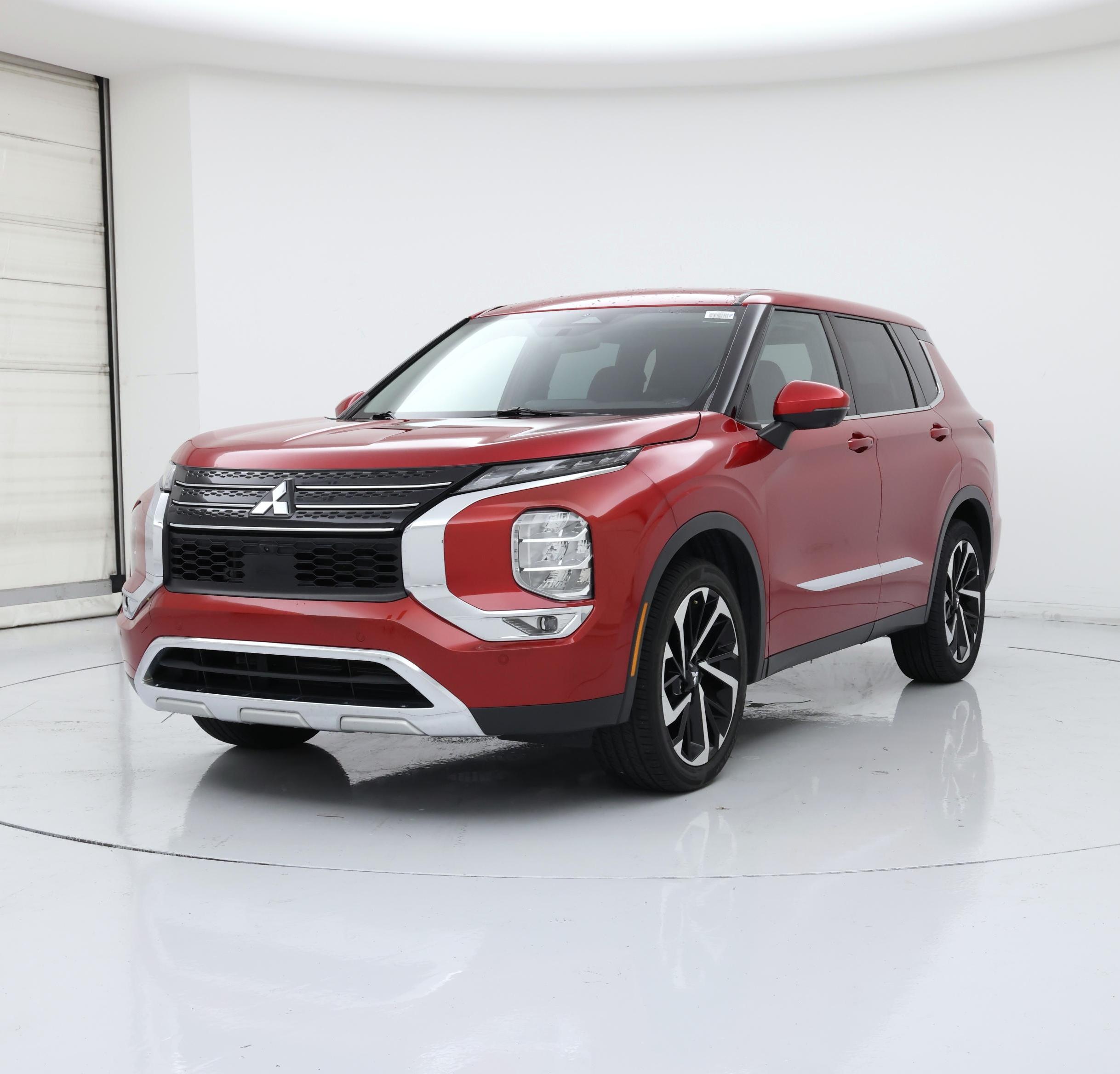 Thumbnail: 2022 Mitsubishi Outlander - 4
