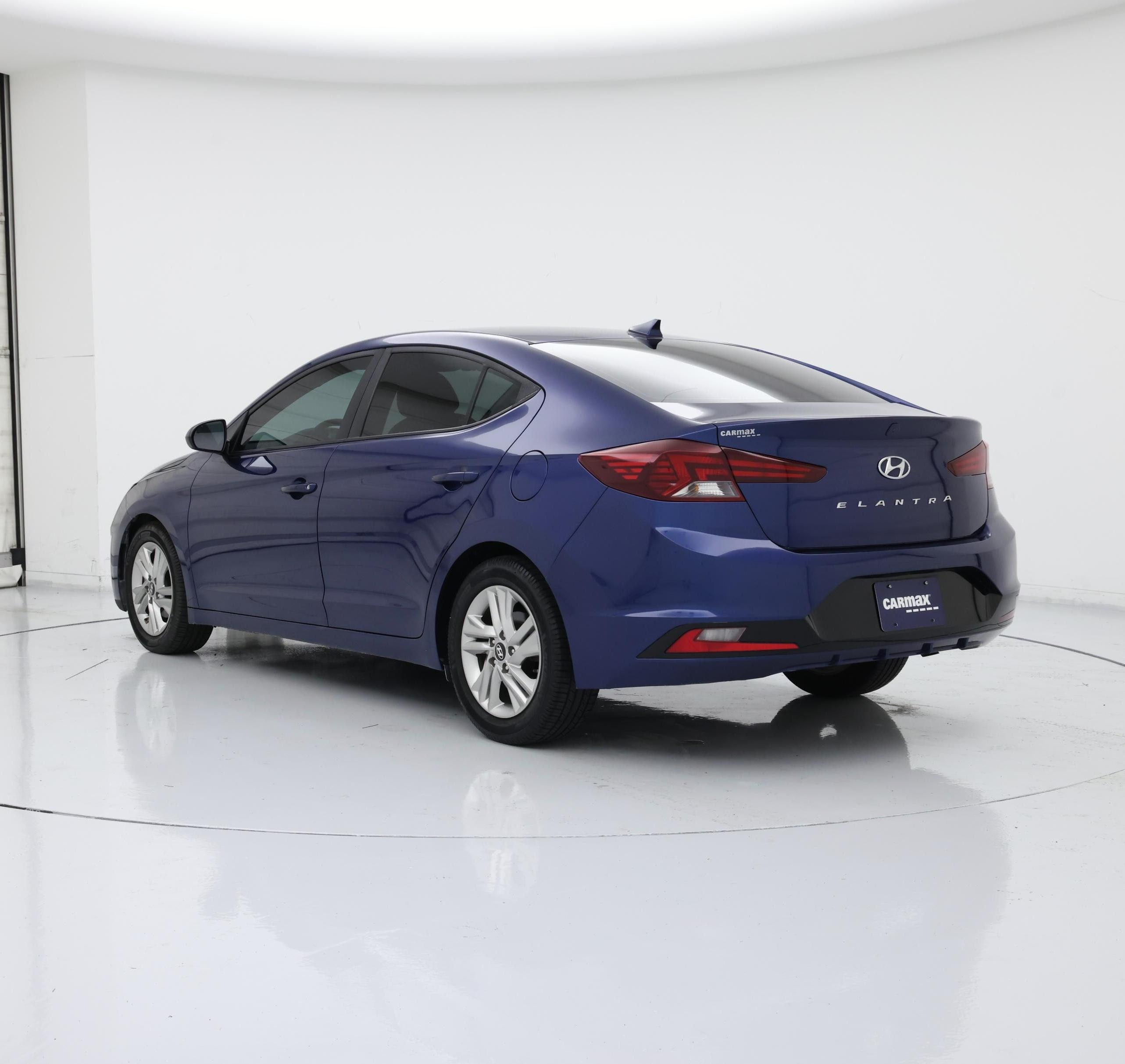 Thumbnail: 2019 Hyundai Elantra - 2