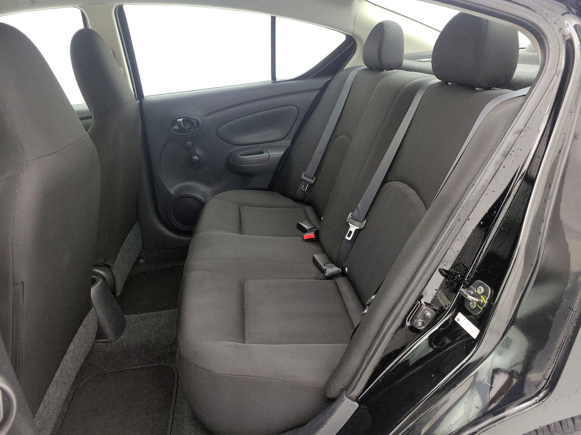 Thumbnail: 2015 Nissan Versa - 17
