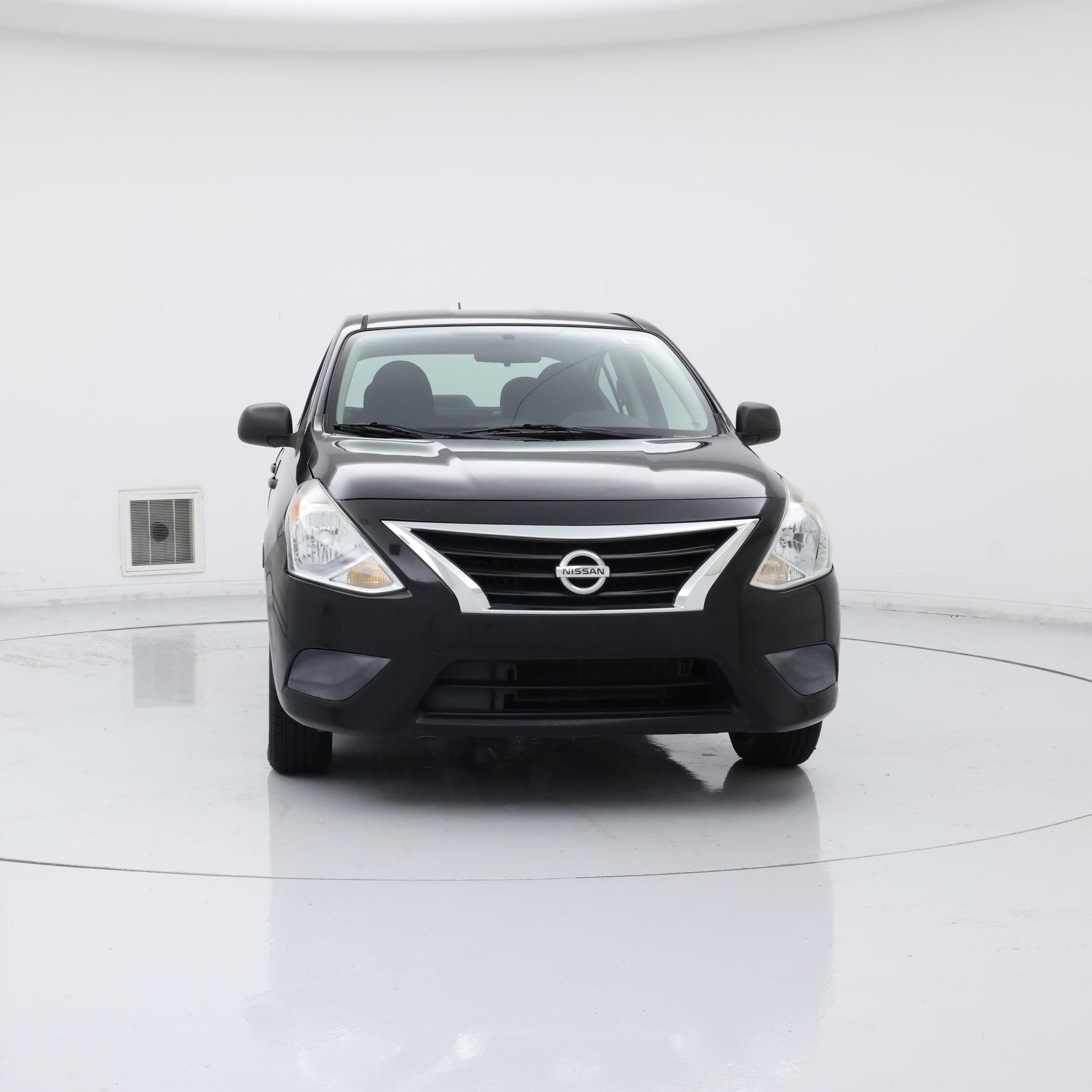 Thumbnail: 2015 Nissan Versa - 5
