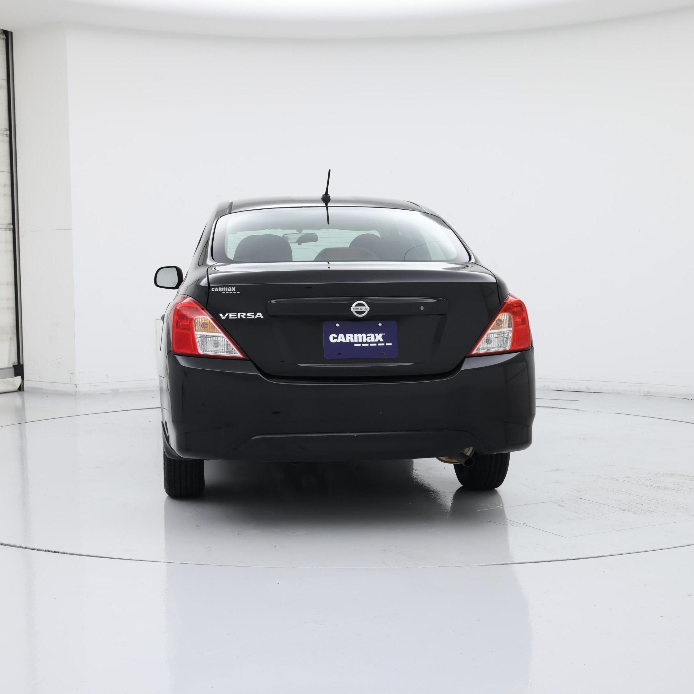 Thumbnail: 2015 Nissan Versa - 6