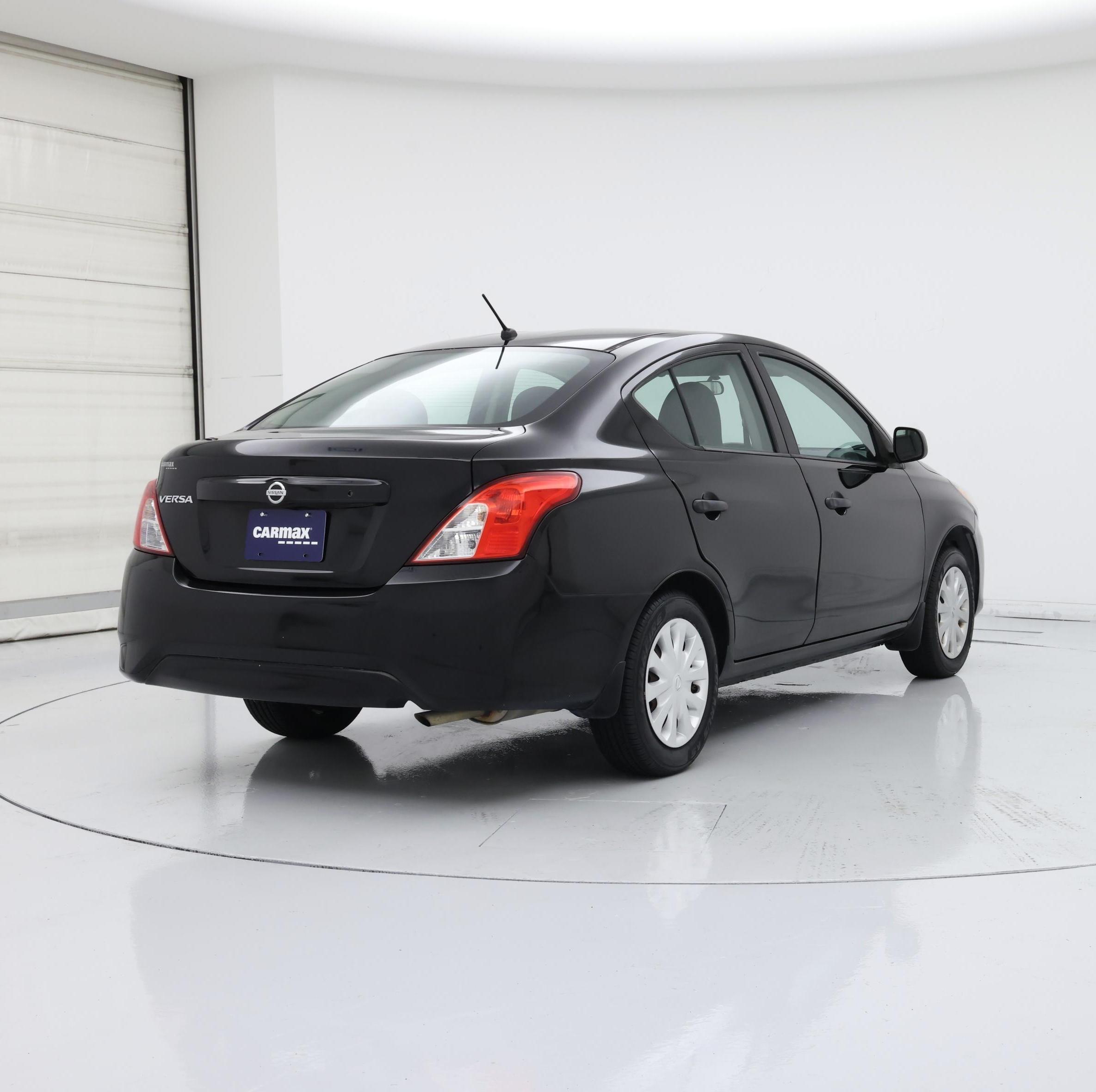 Thumbnail: 2015 Nissan Versa - 8