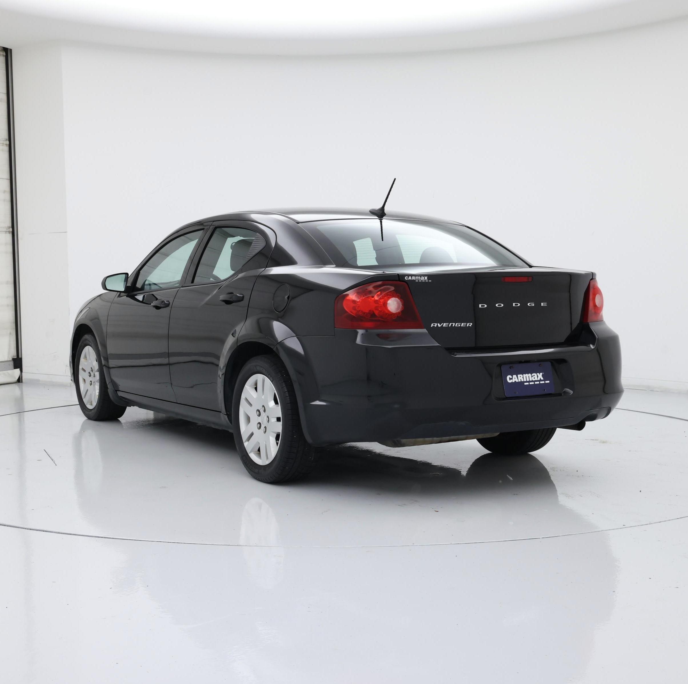Thumbnail: 2014 Dodge Avenger - 2