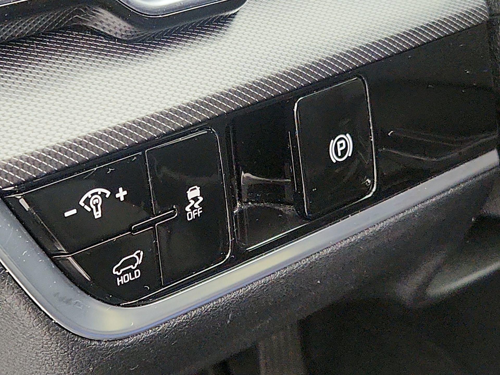 Thumbnail: 2023 Kia Sportage - 13