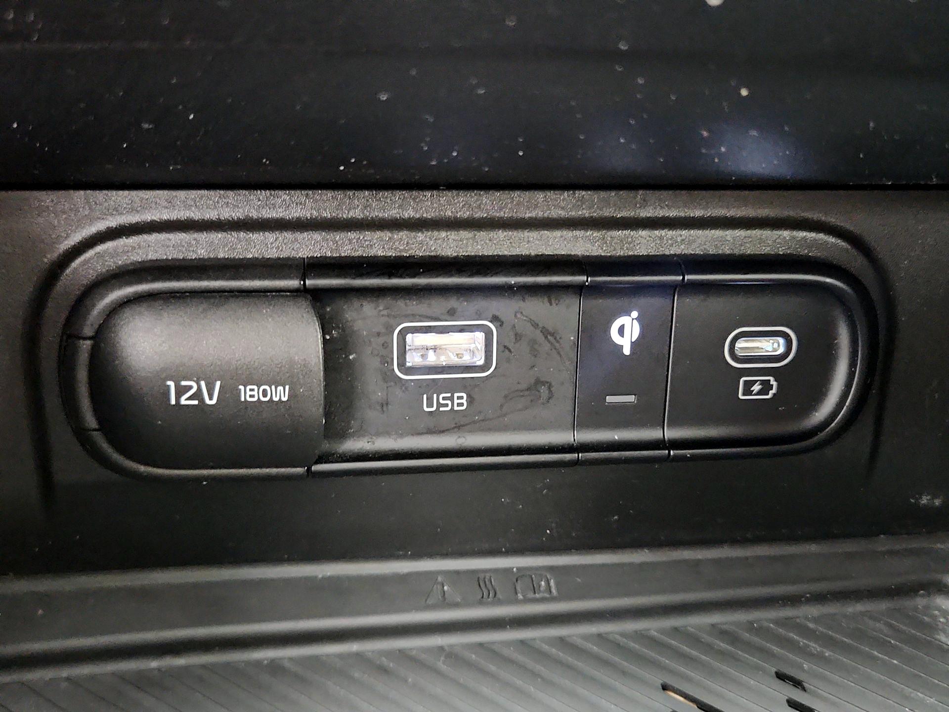 Thumbnail: 2023 Kia Sportage - 19