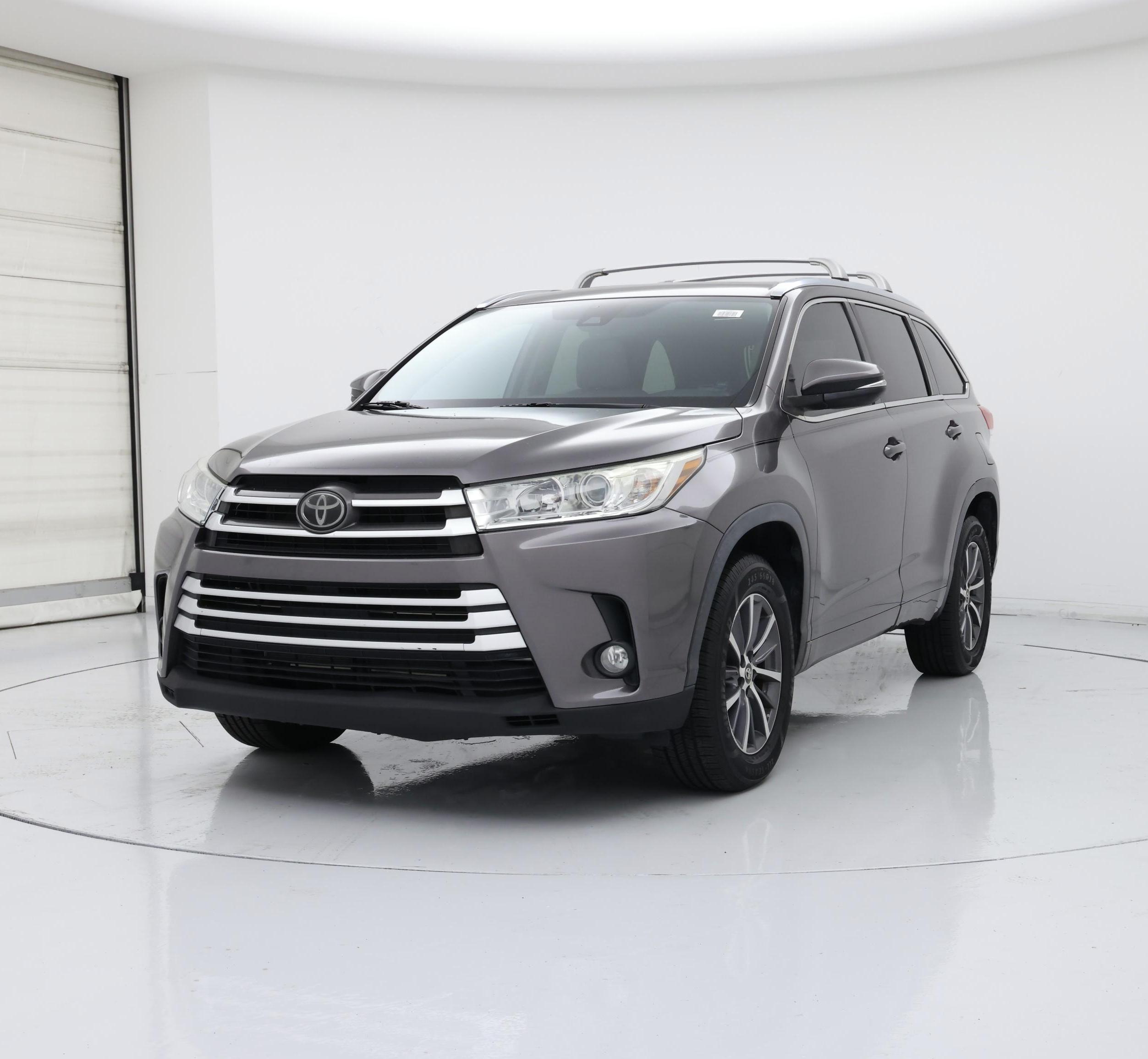 Thumbnail: 2018 Toyota Highlander - 4