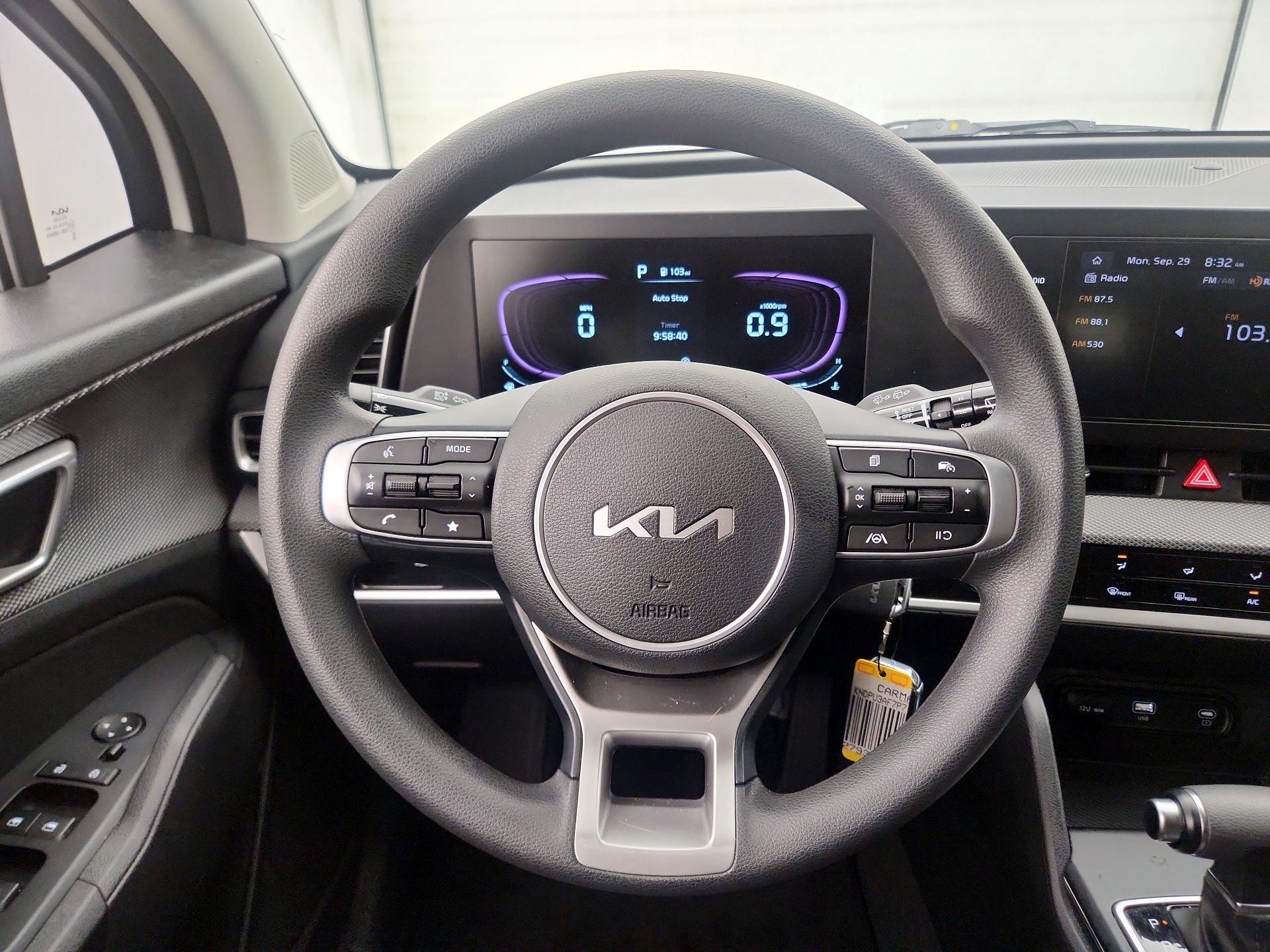 Thumbnail: 2023 Kia Sportage - 10