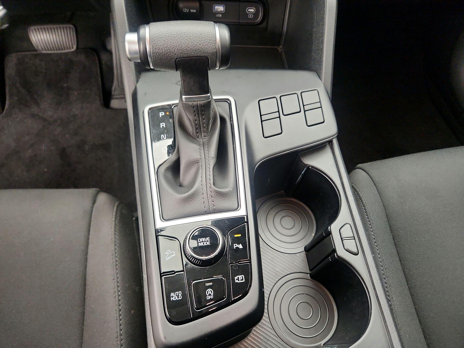 Thumbnail: 2023 Kia Sportage - 17