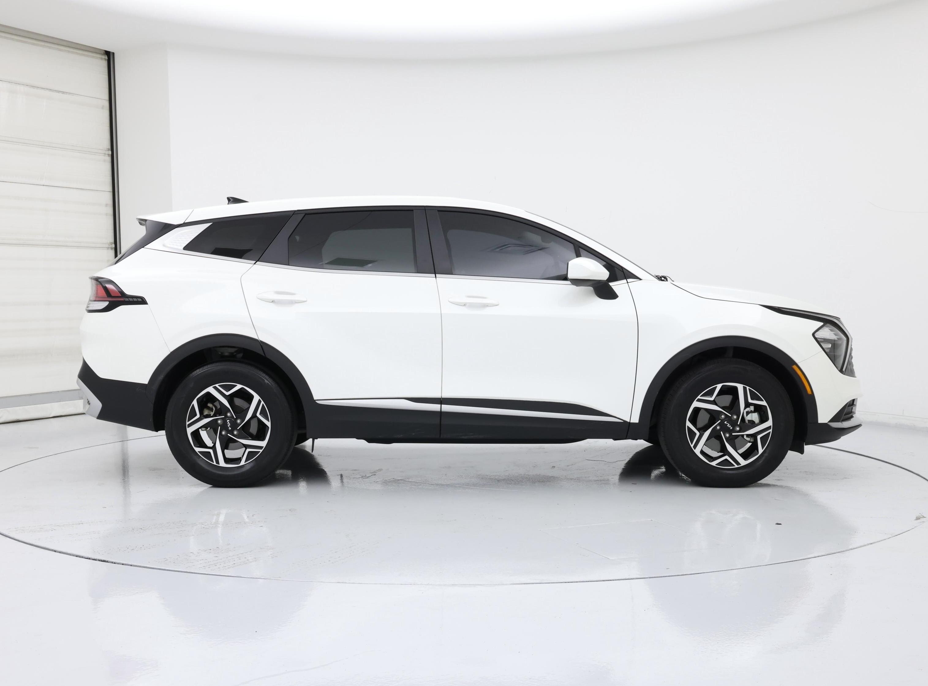 Thumbnail: 2023 Kia Sportage - 7