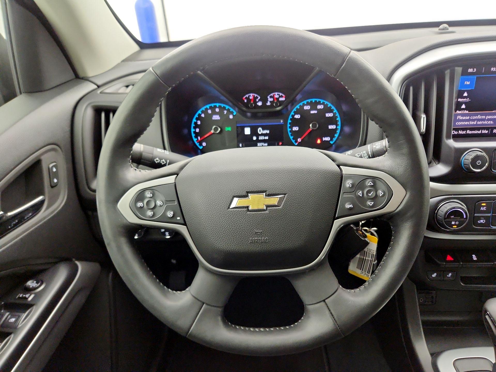 Thumbnail: 2022 Chevrolet Colorado - 10