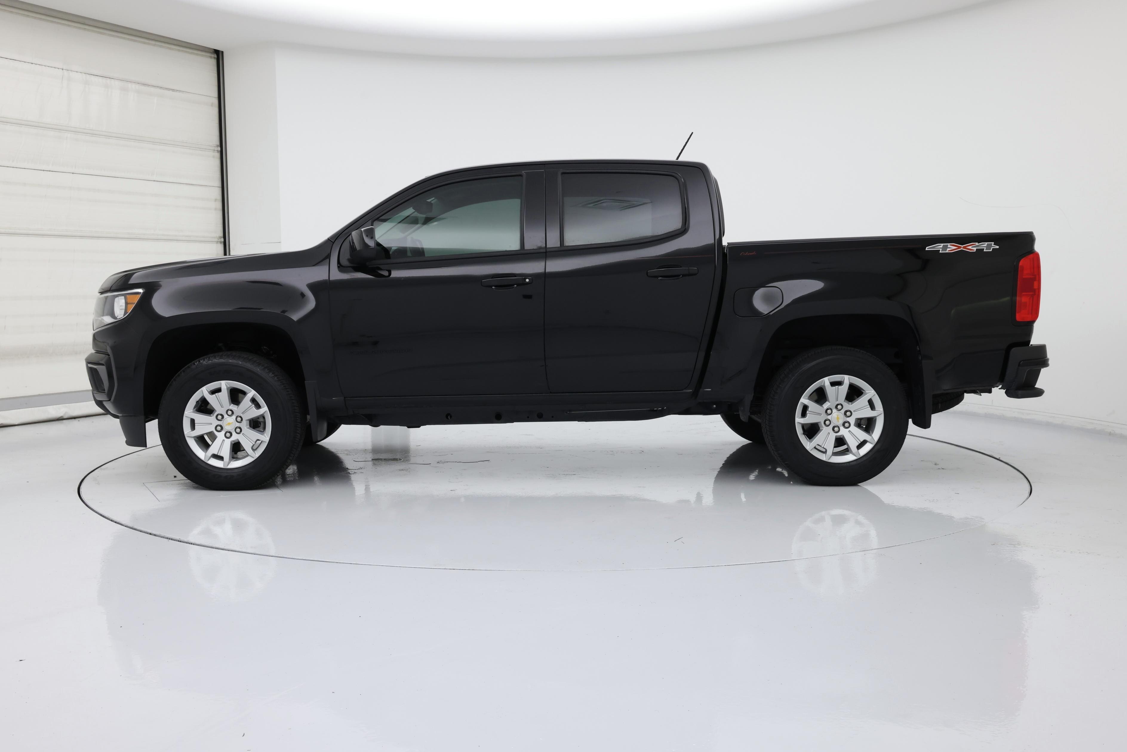 Thumbnail: 2022 Chevrolet Colorado - 3