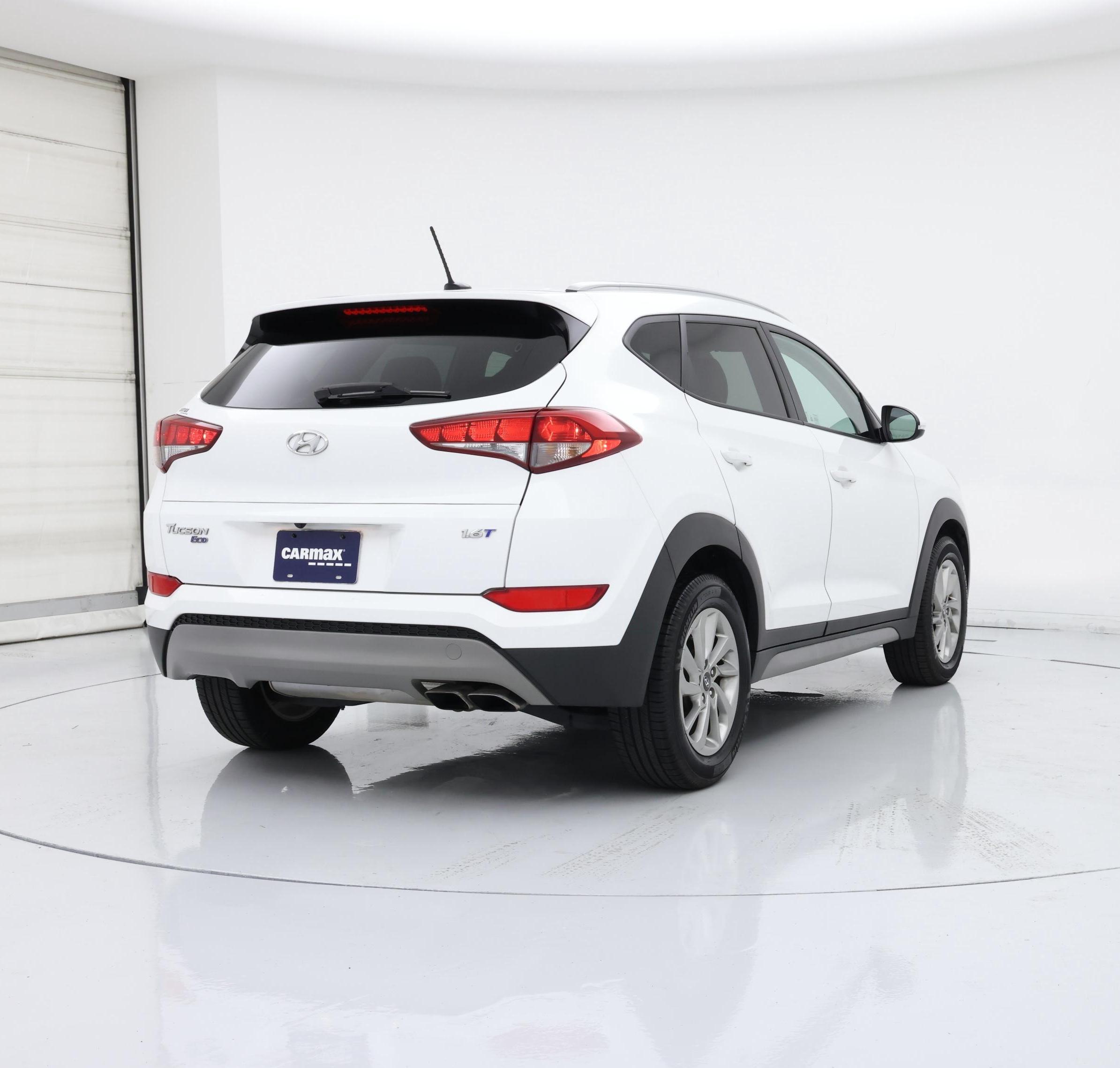 Thumbnail: 2017 Hyundai Tucson - 8