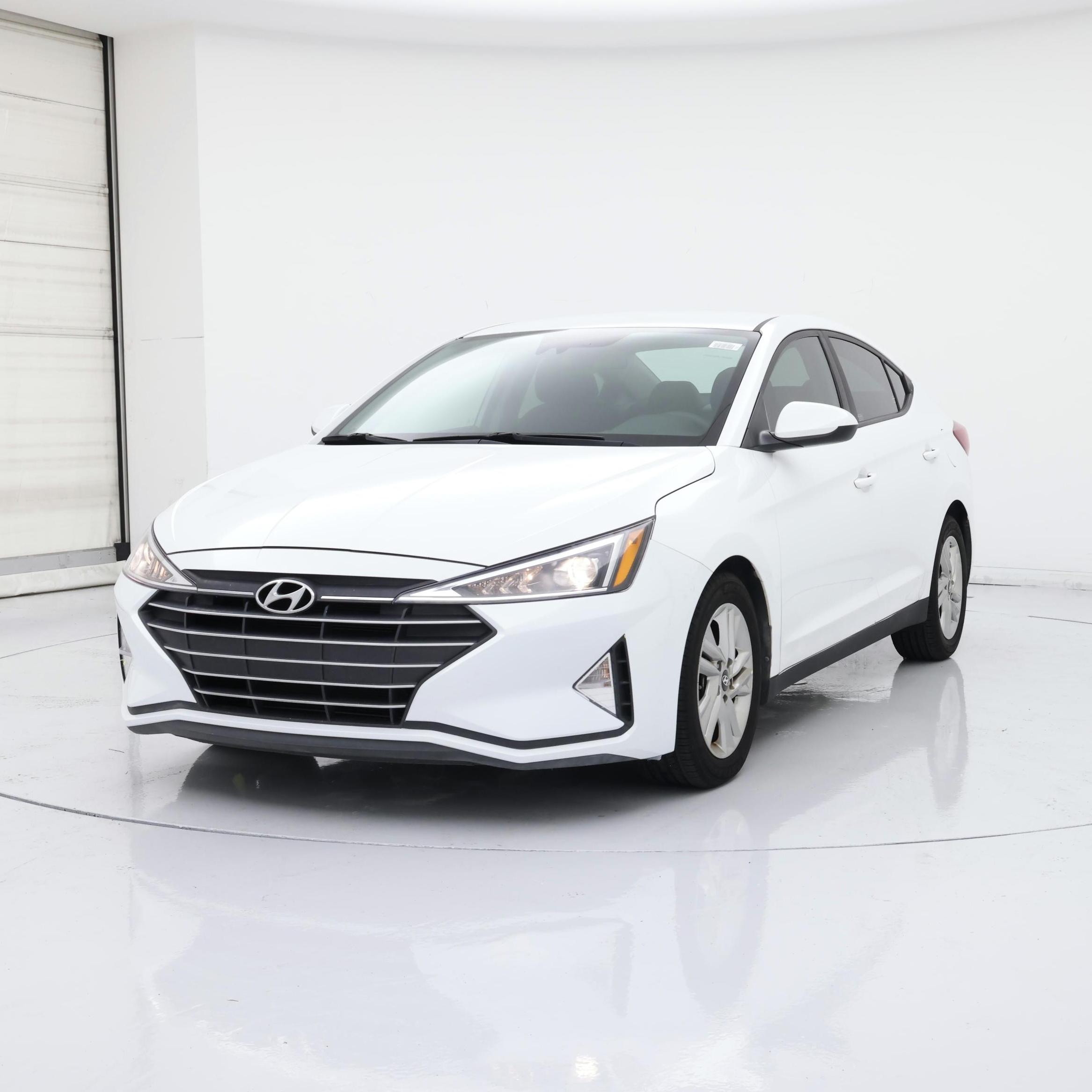 Thumbnail: 2019 Hyundai Elantra - 4