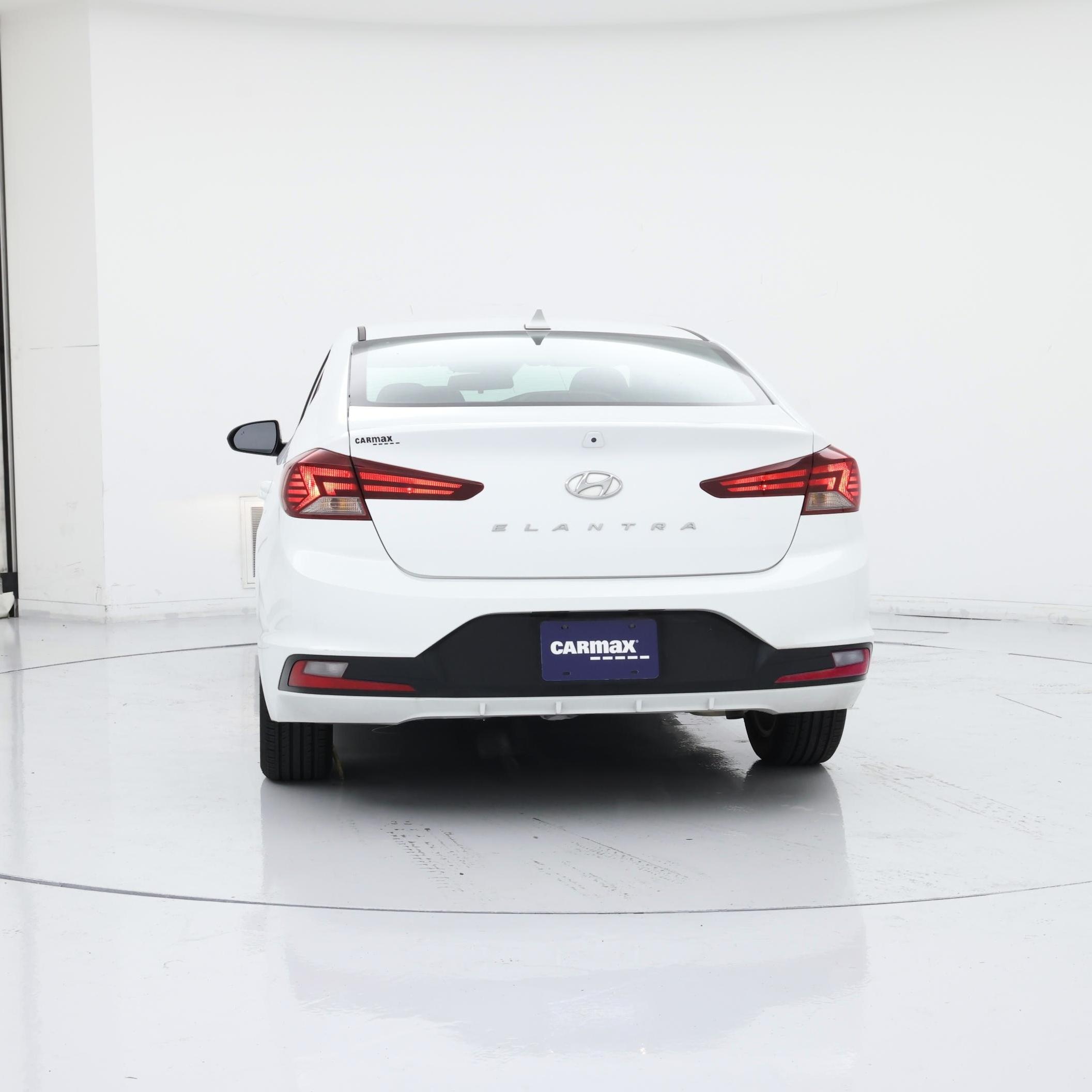 Thumbnail: 2019 Hyundai Elantra - 6
