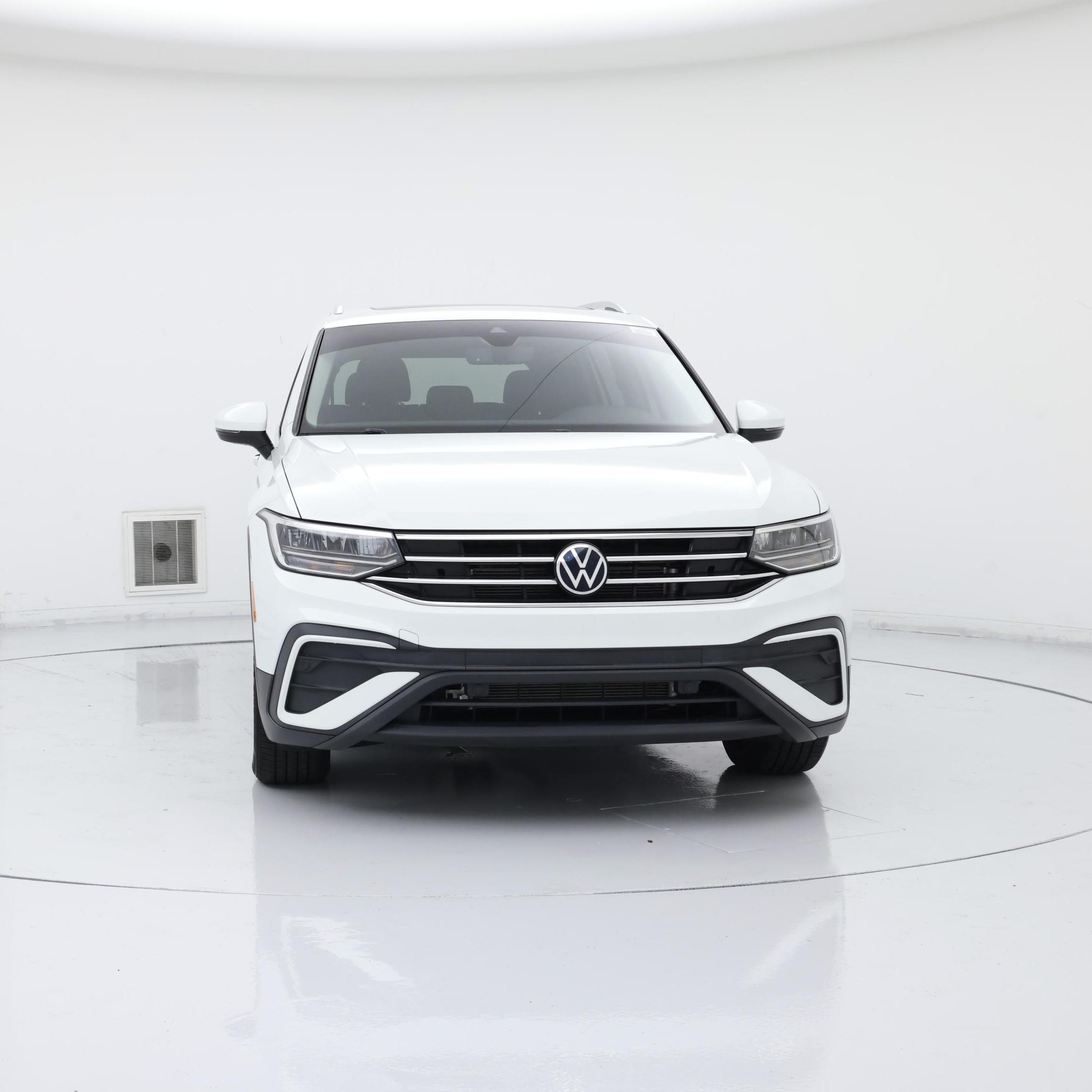 Thumbnail: 2022 Volkswagen Tiguan - 5