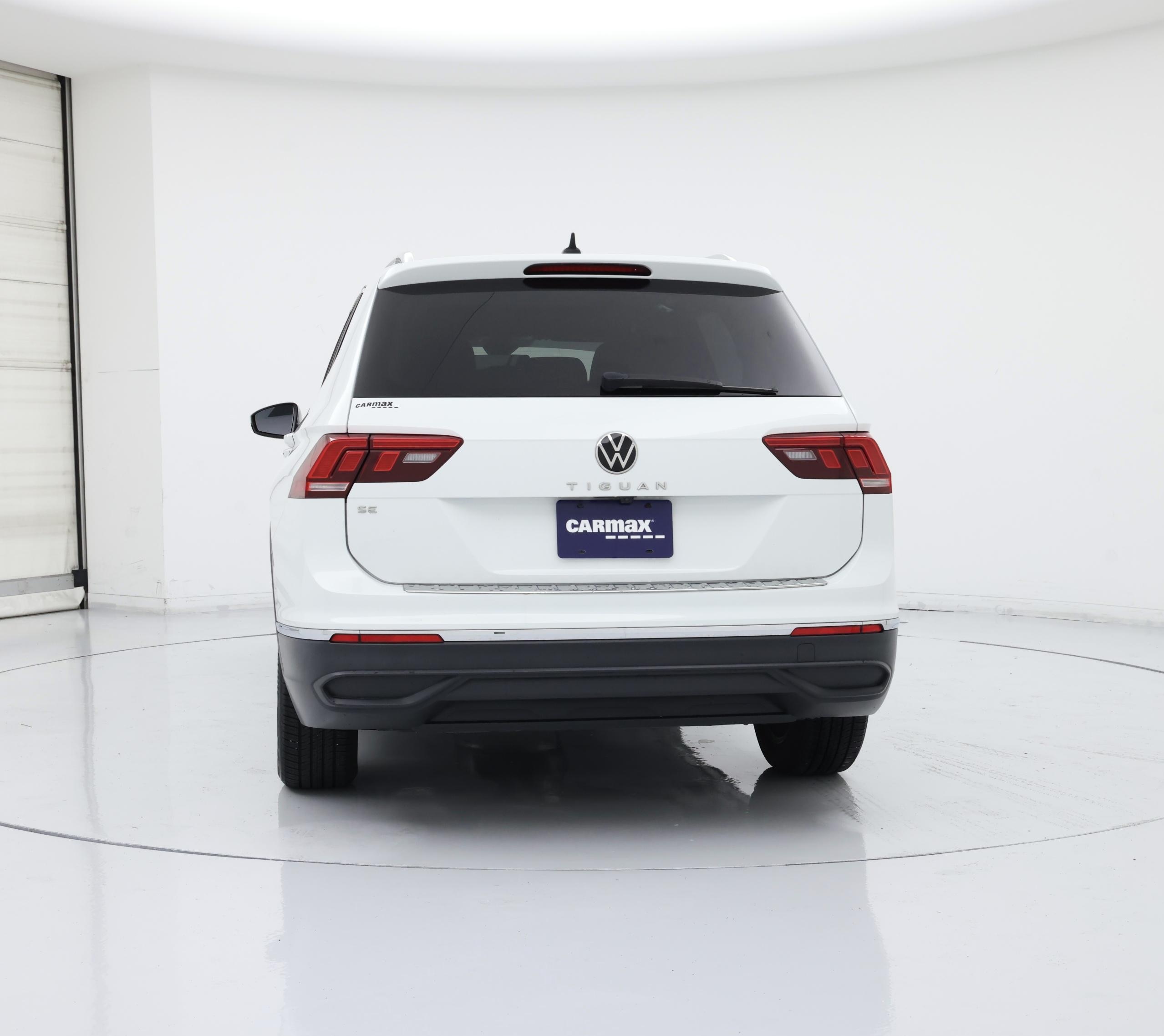 Thumbnail: 2022 Volkswagen Tiguan - 6