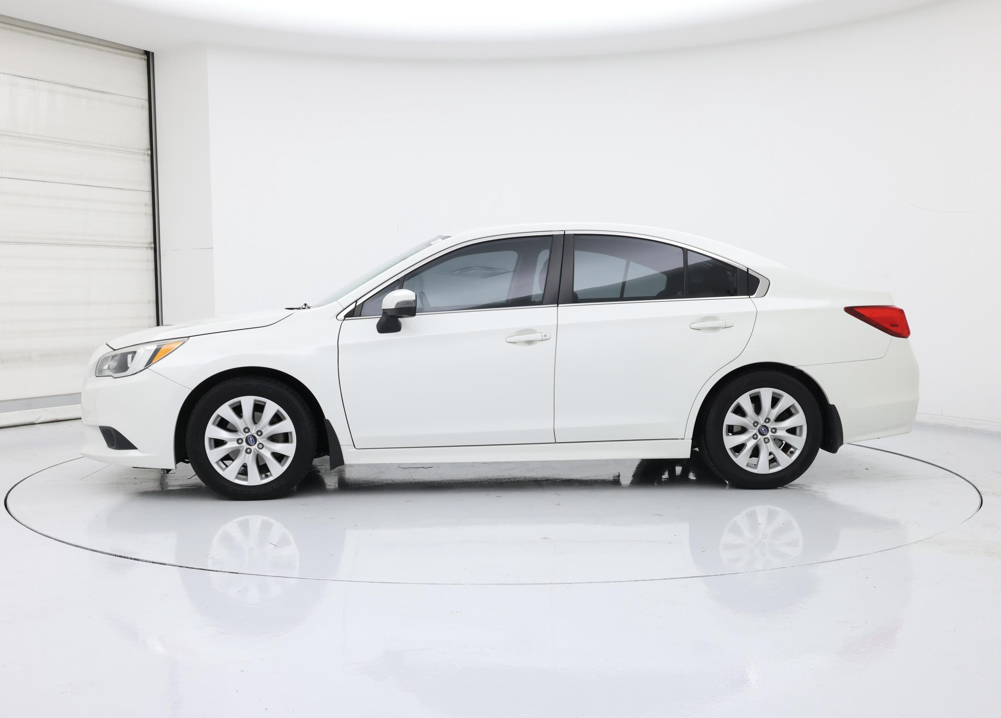 Thumbnail: 2015 Subaru Legacy - 3