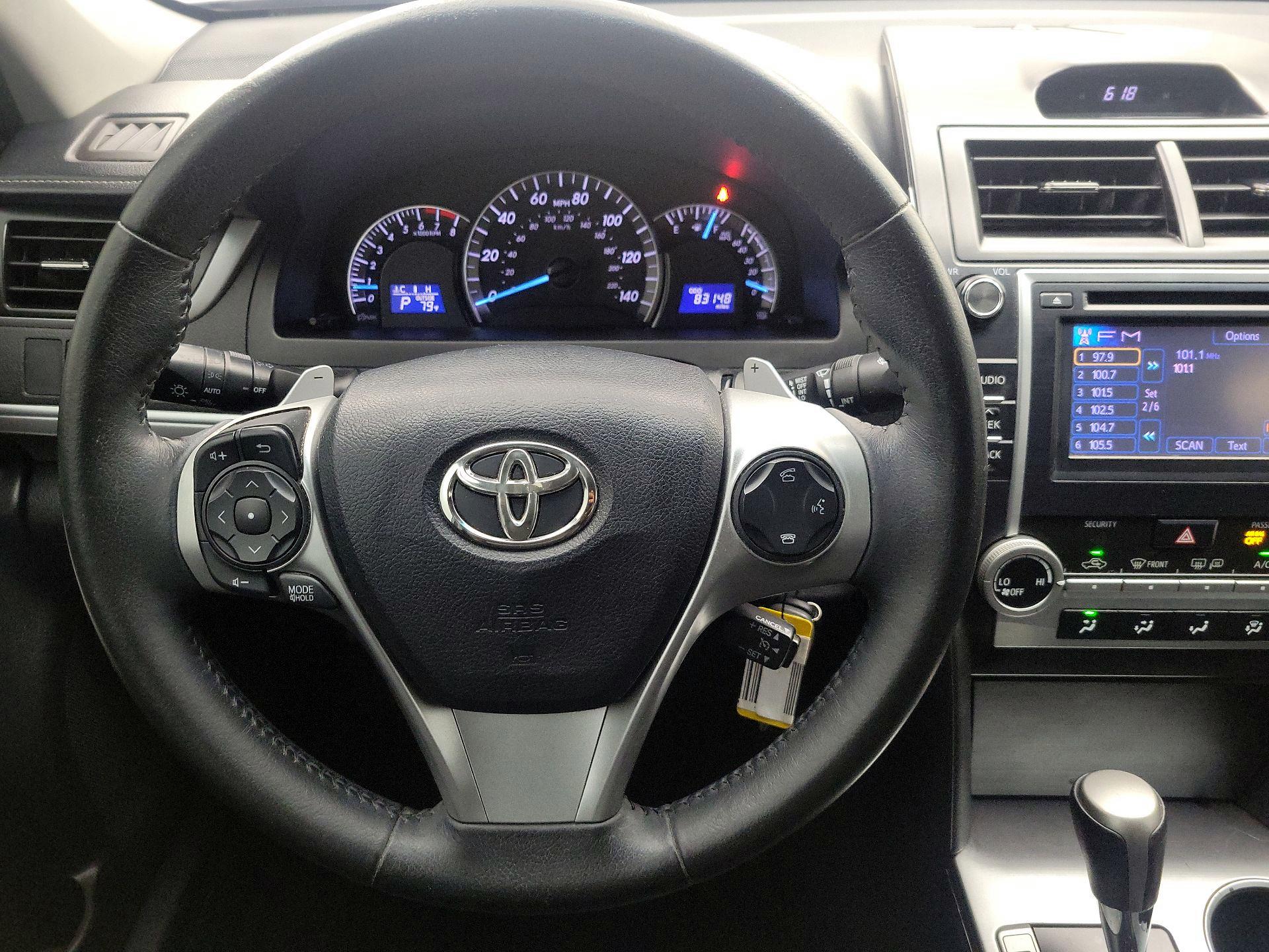 Thumbnail: 2014 Toyota Camry - 10
