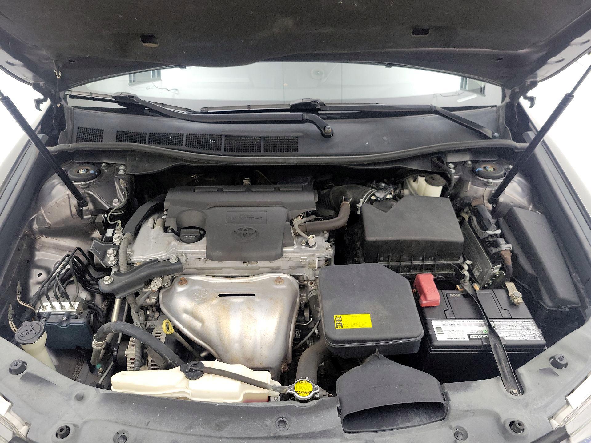Thumbnail: 2014 Toyota Camry - 20