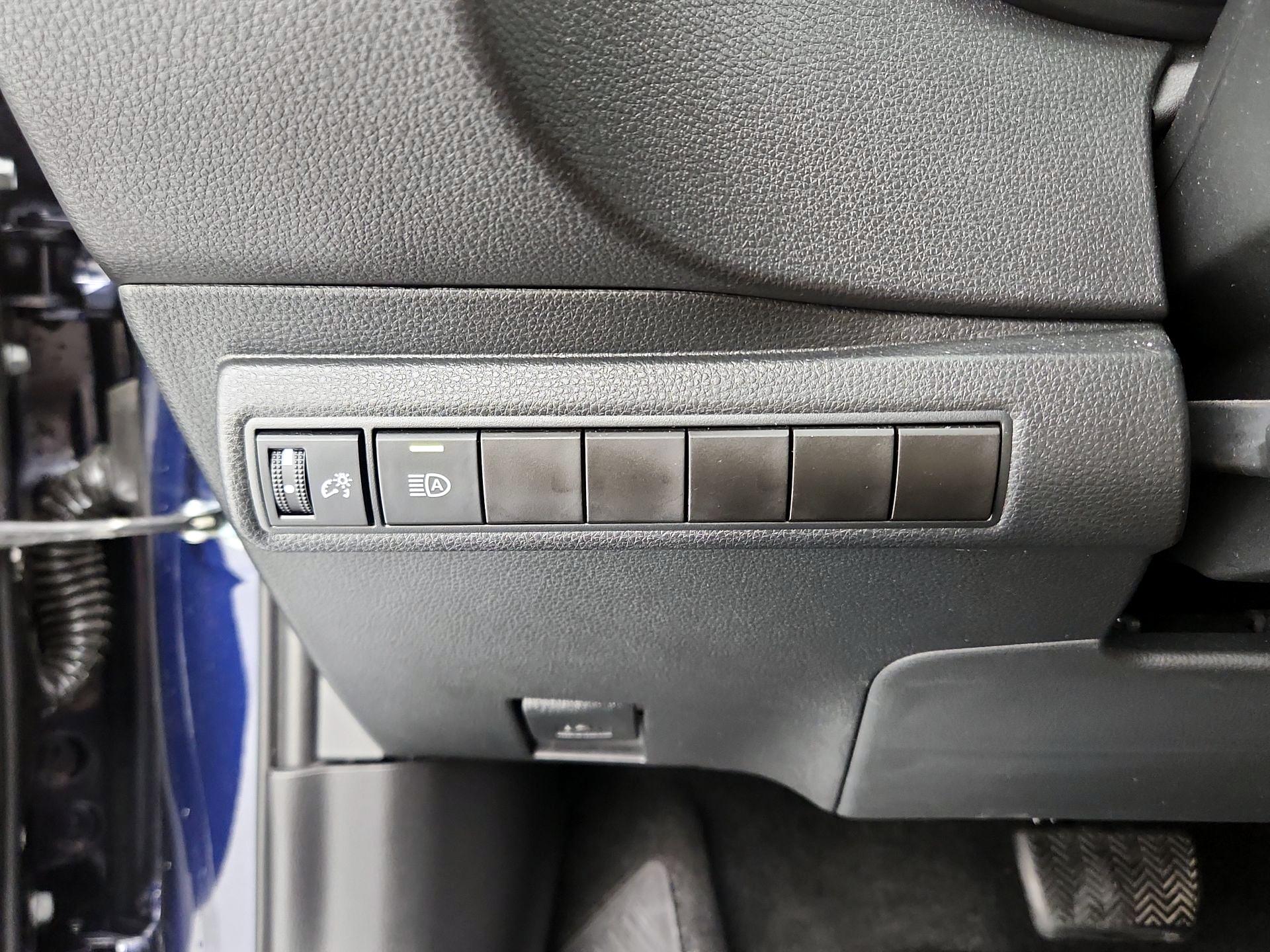 Thumbnail: 2023 Toyota Corolla - 13