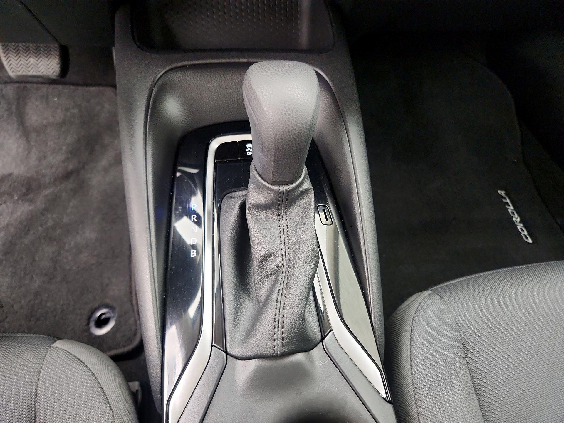 Thumbnail: 2023 Toyota Corolla - 17