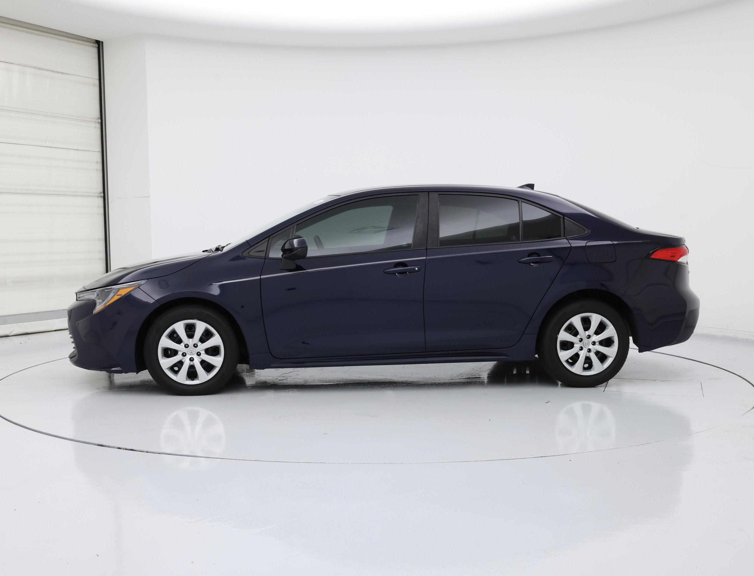 Thumbnail: 2023 Toyota Corolla - 3