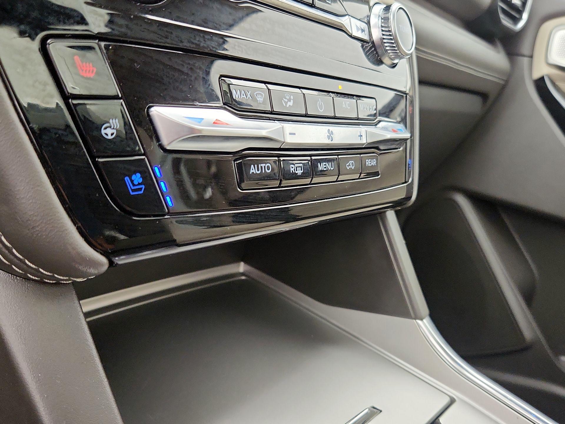 Thumbnail: 2023 Ford Explorer - 17