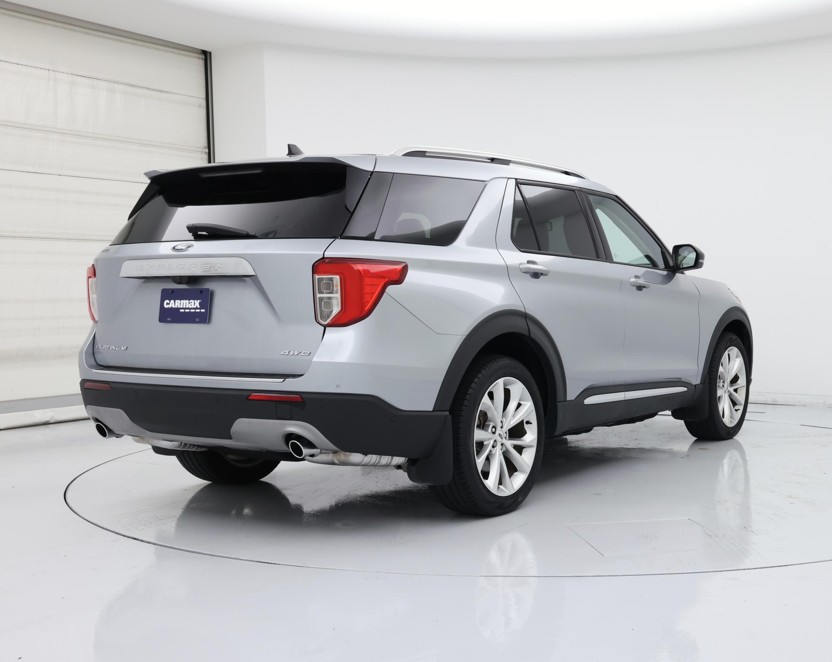Thumbnail: 2023 Ford Explorer - 8