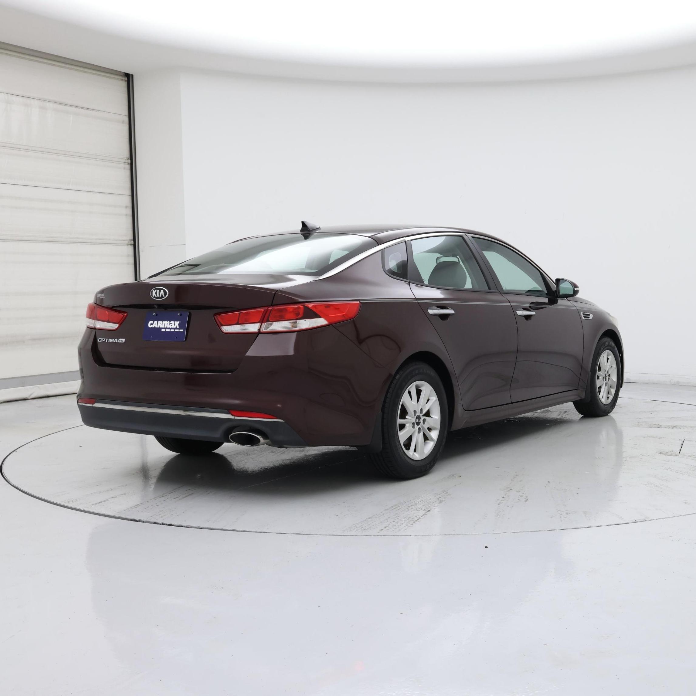 Thumbnail: 2017 Kia Optima - 8