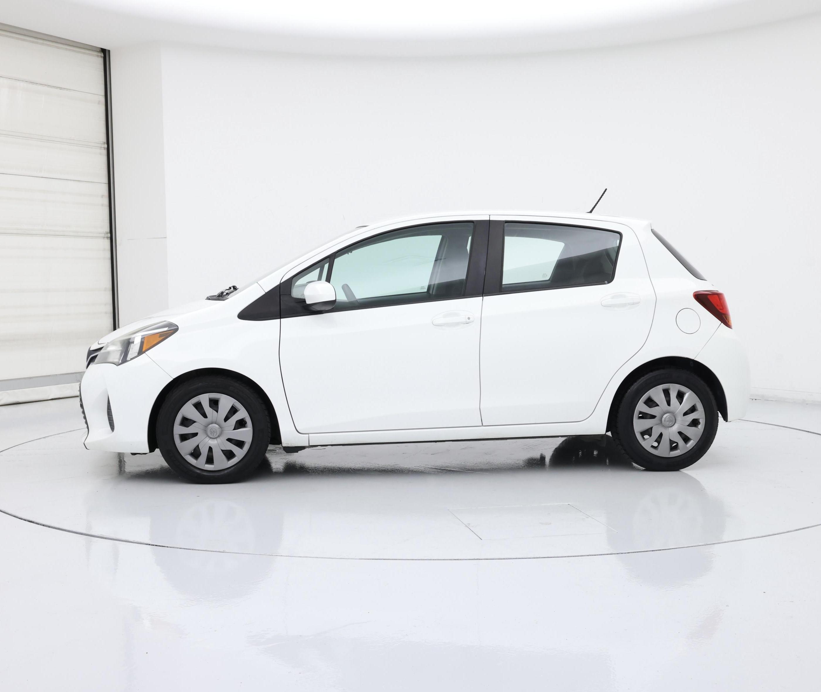 Thumbnail: 2015 Toyota Yaris - 3