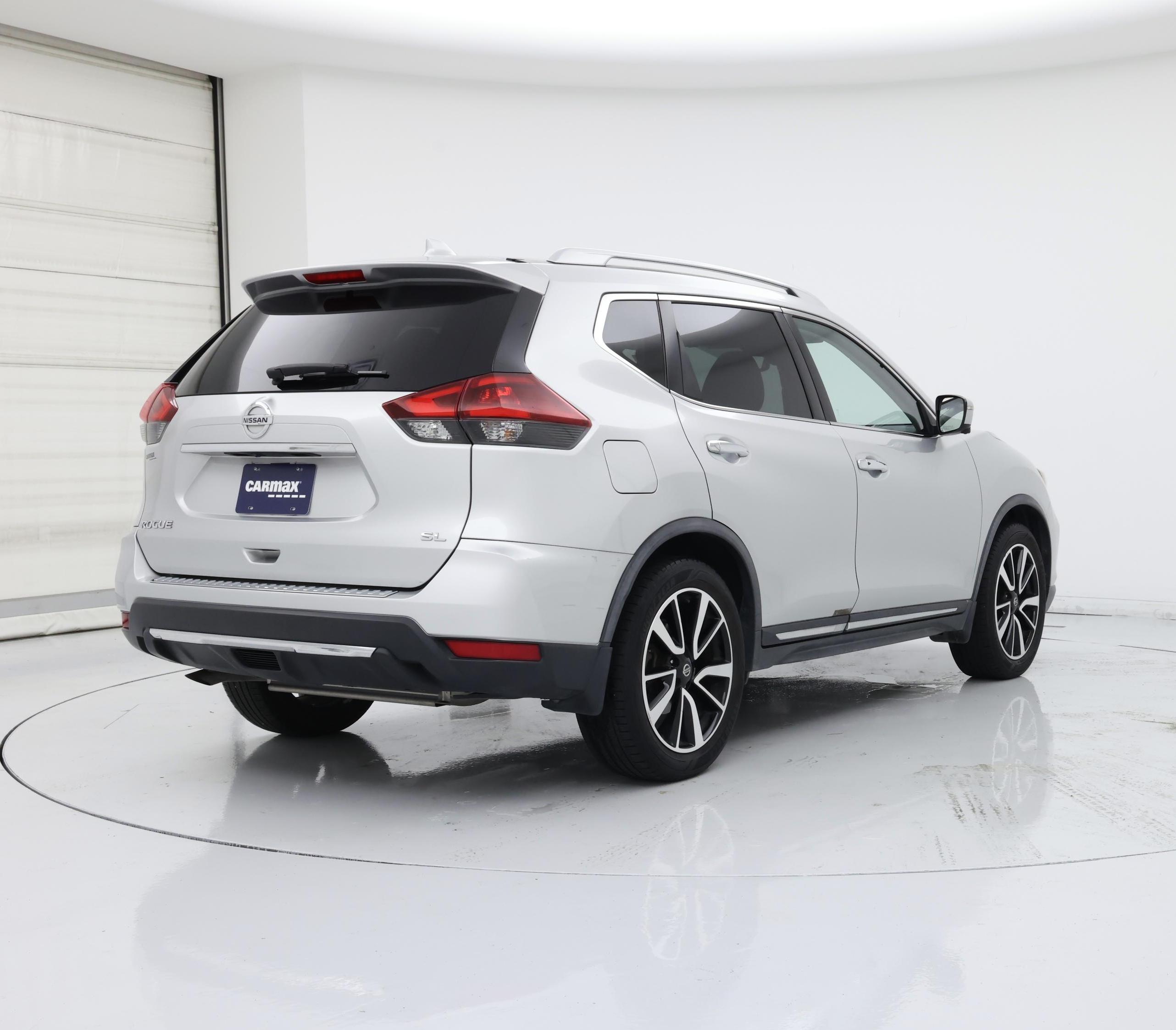 Thumbnail: 2018 Nissan Rogue - 8