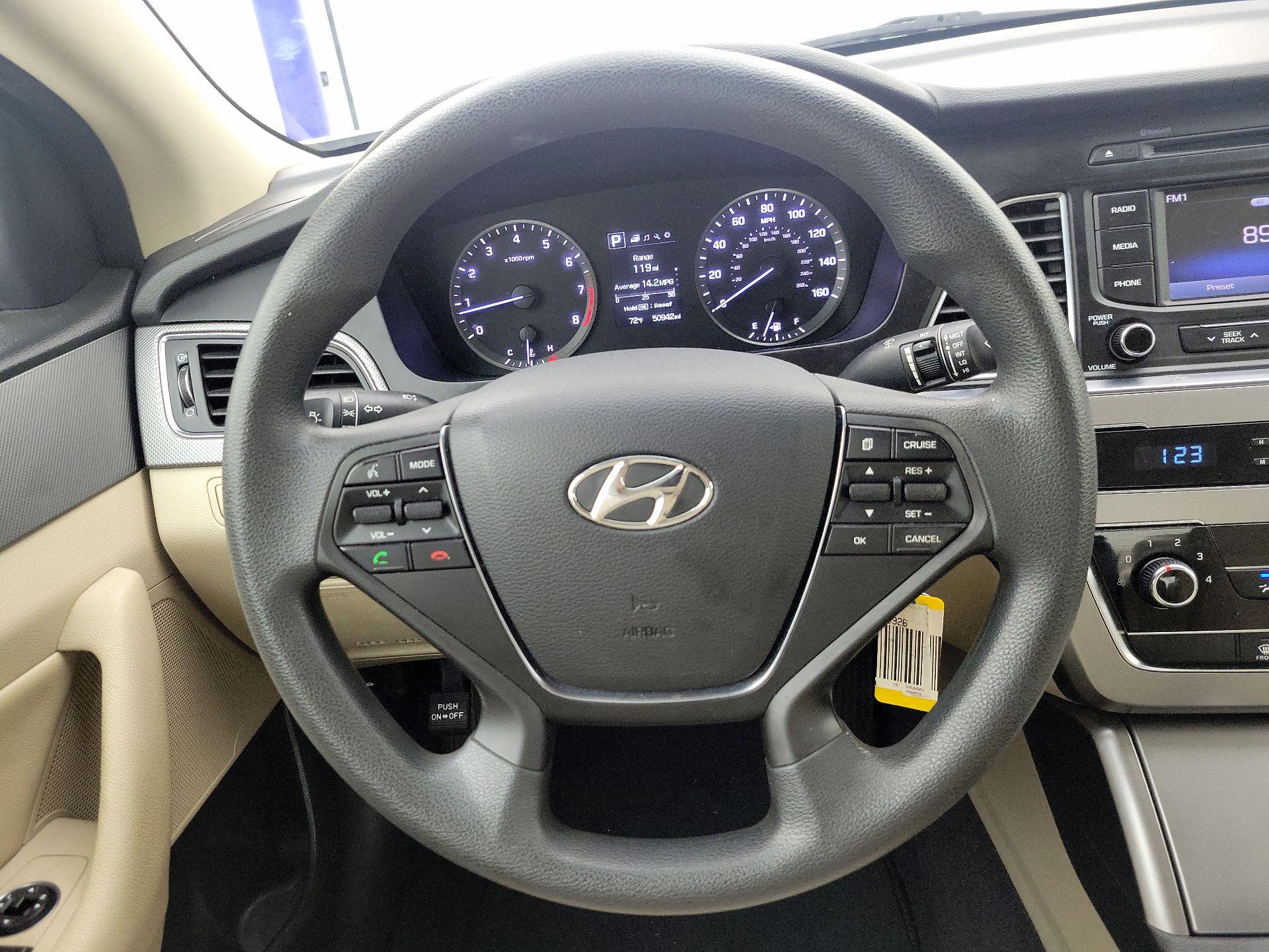 Thumbnail: 2015 Hyundai Sonata - 10