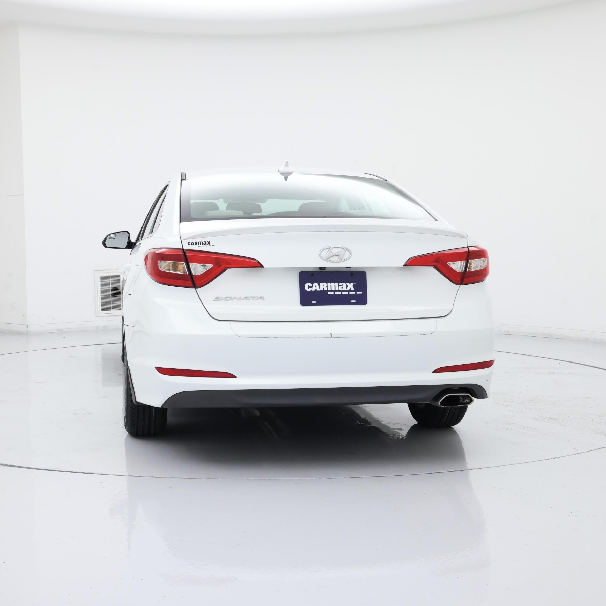 Thumbnail: 2015 Hyundai Sonata - 6