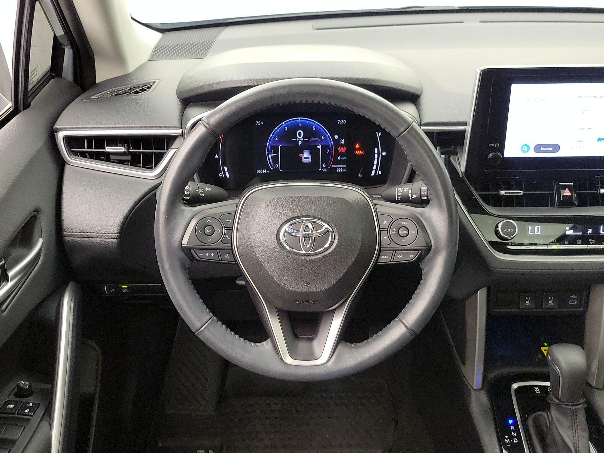 Thumbnail: 2023 Toyota Corolla Cross - 10