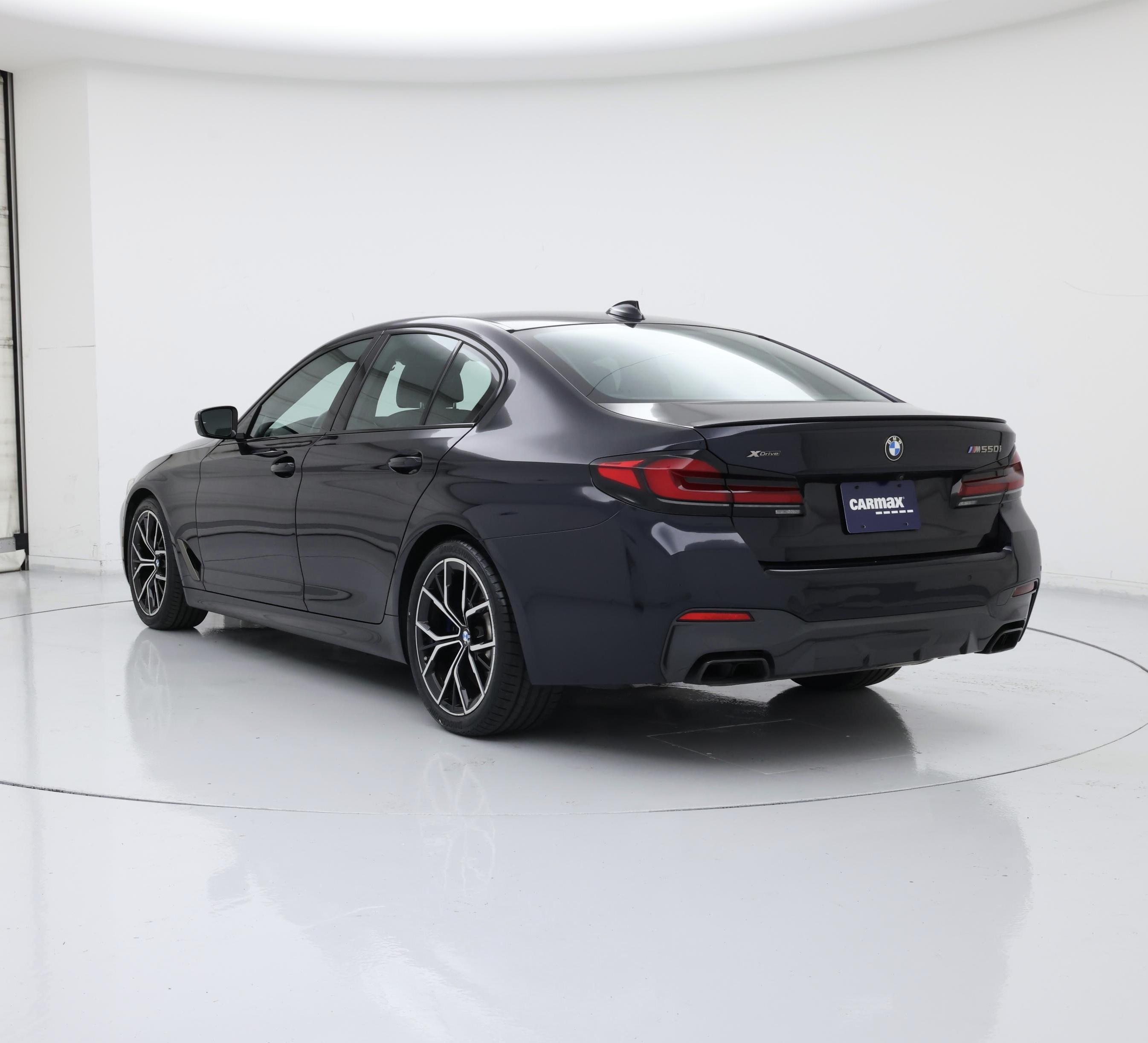 Thumbnail: 2023 BMW 5 Series - 2