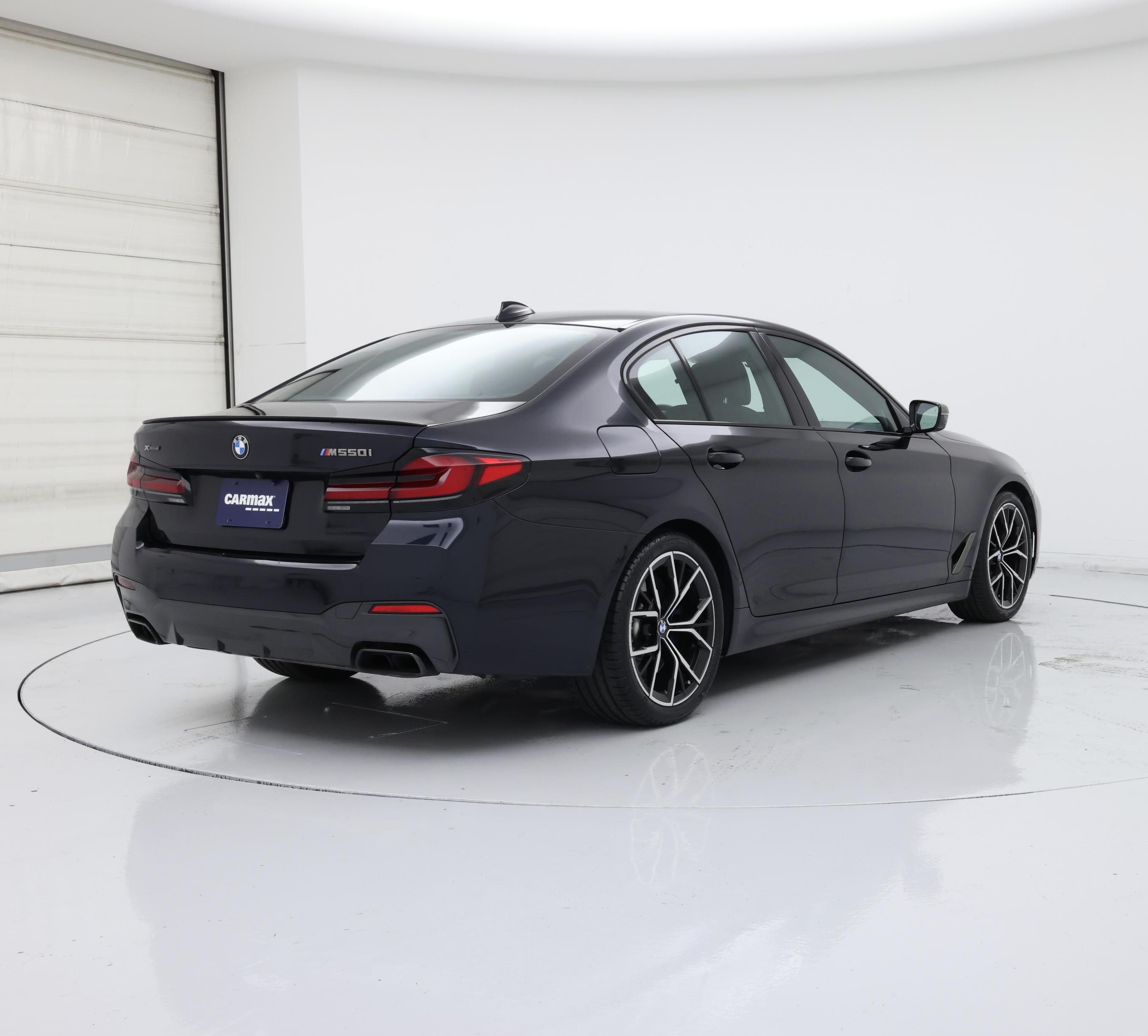 Thumbnail: 2023 BMW 5 Series - 8