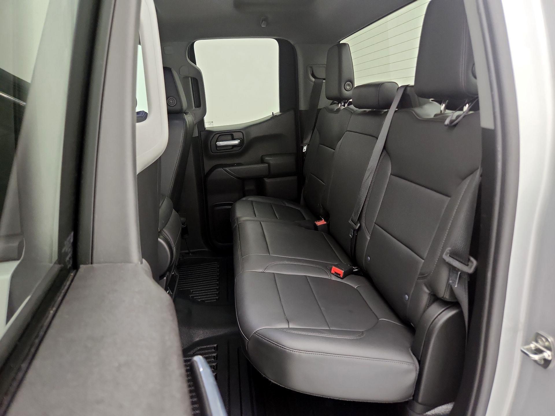 Thumbnail: 2020 Chevrolet Silverado 1500 - 19